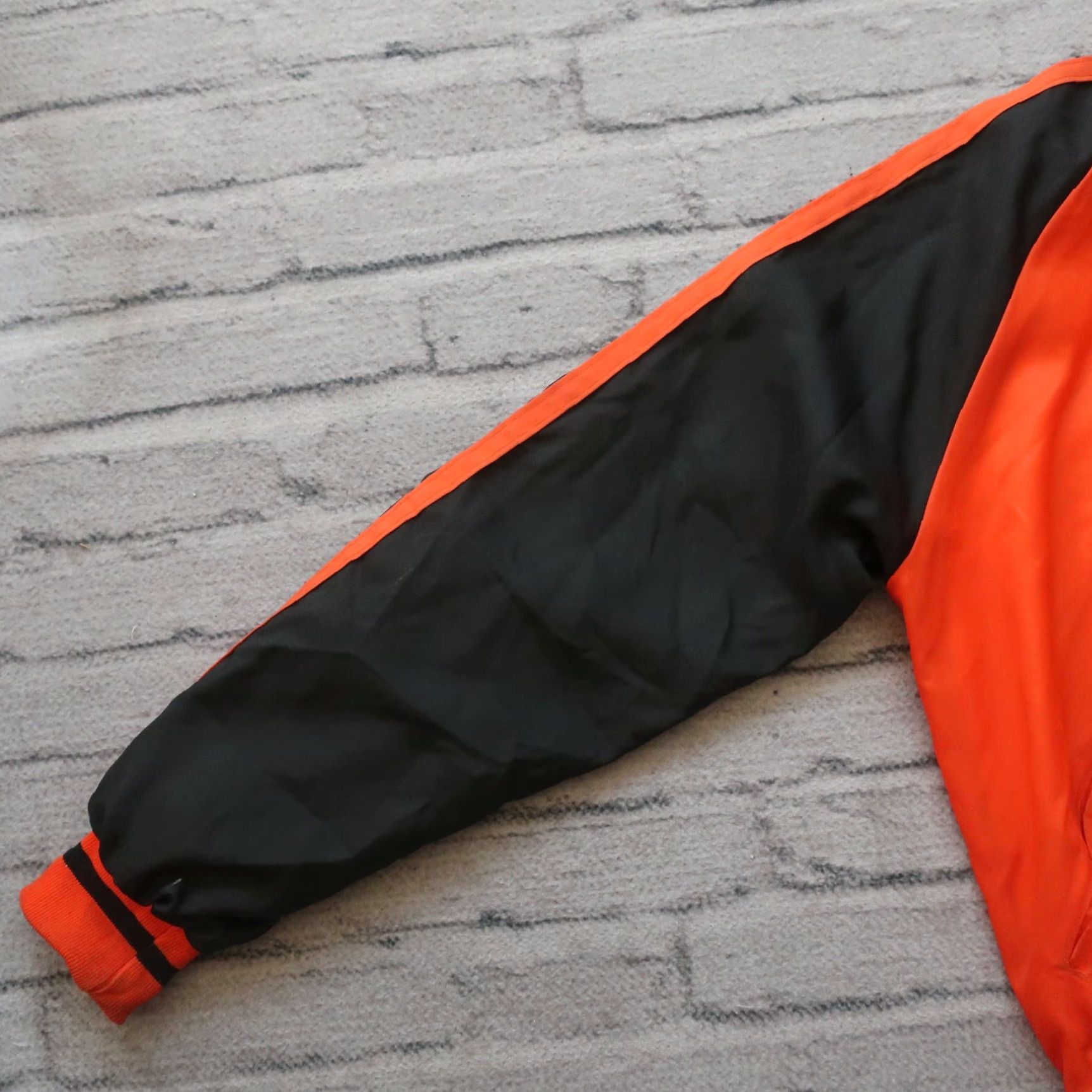 Harley Davidson Vintage Harley Davidson Eagle Bomber Jacket Slim Medium Orange / Black Mens Jacket USA 80s 90s 80s Harley Davidson USA Bomber Jacket Mens Size US M / EU 48-50 / 2 - 5 Thumbnail