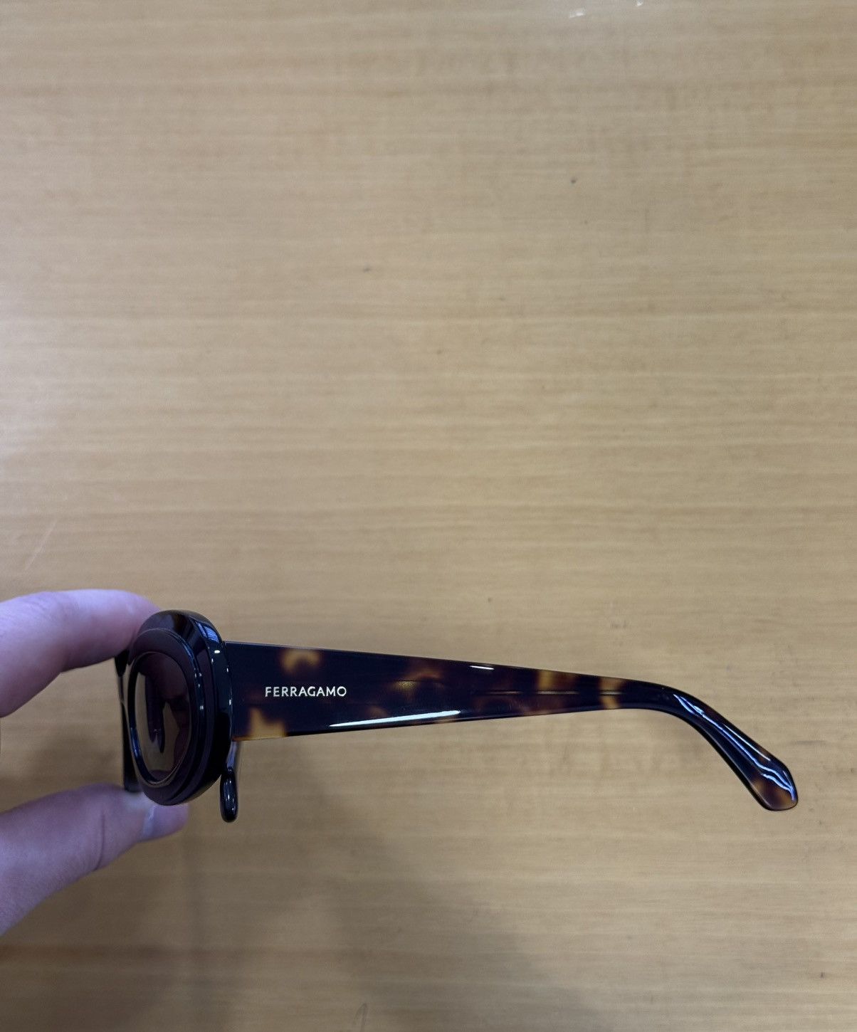 Salvatore Ferragamo Ferragamo Sunglasses SF2003S 241 Size ONE SIZE - 3 Thumbnail