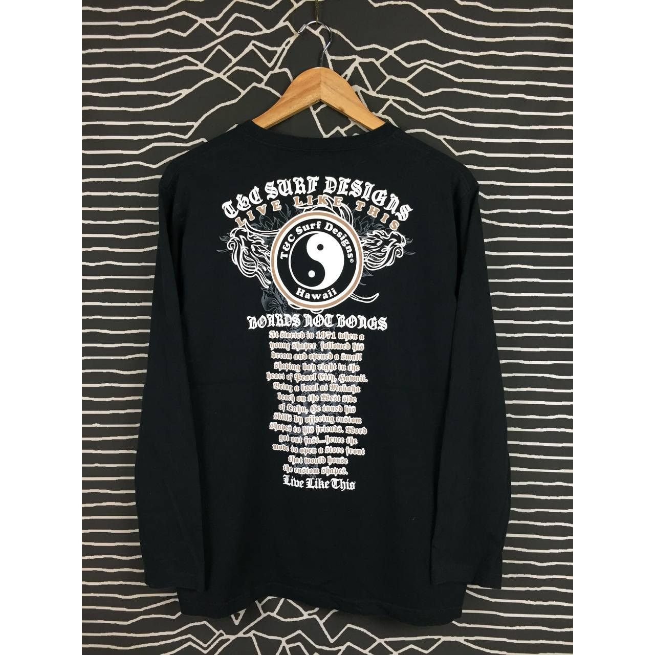 Vintage Vtg T&C Surf Designs Hawaii Live Like This Longsleeve Tee Size US M / EU 48-50 / 2 - 1 Thumbnail