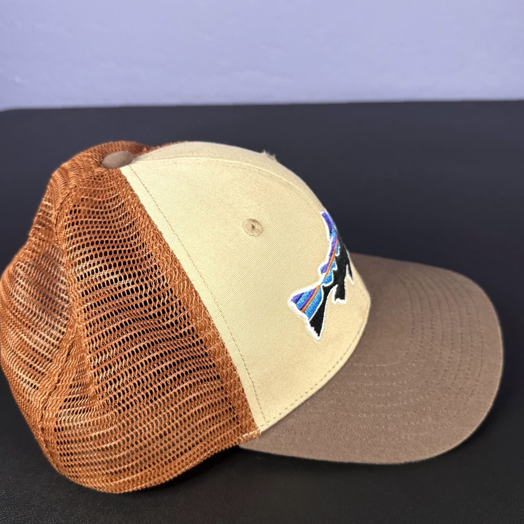Patagonia Patagonia Fish Logo SnapBack Trucker Dad Hat Cap Brown Tan Men’s Adult One Size Mens Brown Tan Fish Logo SnapBack Trucker Dad Hat Cap Size ONE SIZE - 4 Thumbnail