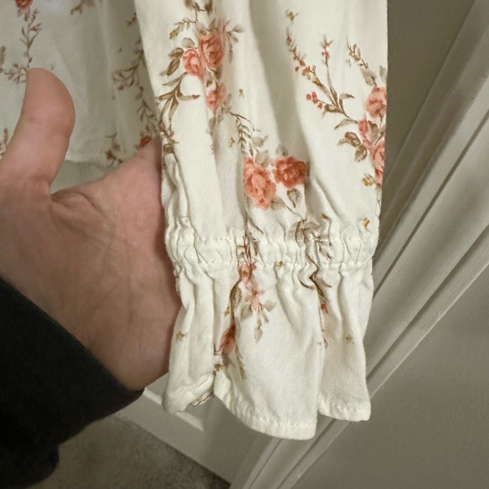 Other C&C California Floral Women's size Small Blouse - Boho Size S / US 4 / IT 40 - 3 Thumbnail