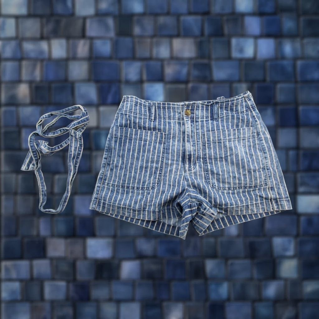 American Eagle Outfitters American Eagle Outfitters Blue Striped High Rise Mom Shorts Womens Size 14 Belted Cotton Denim Shorts Woman 14 Vintage: No Womens Size 36" / US 14 / IT 50 - 1 Thumbnail