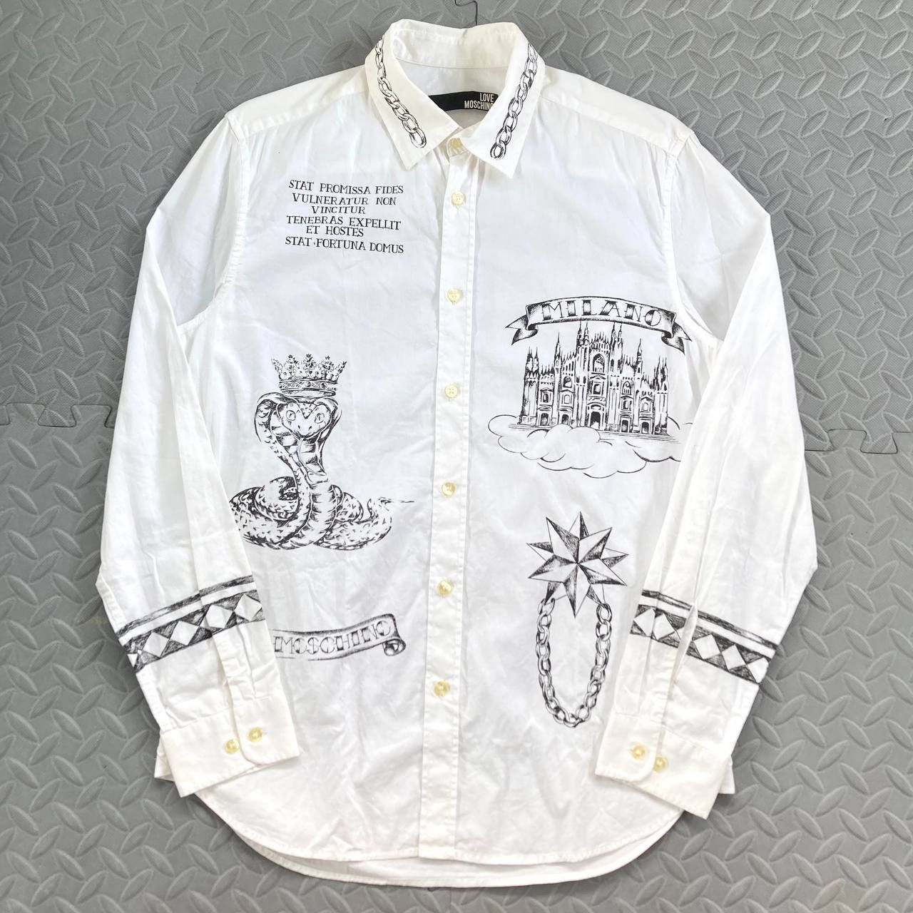 Moschino Tattoo Print Buttoned Shirt Size US S / EU 44-46 / 1 - 1 Thumbnail
