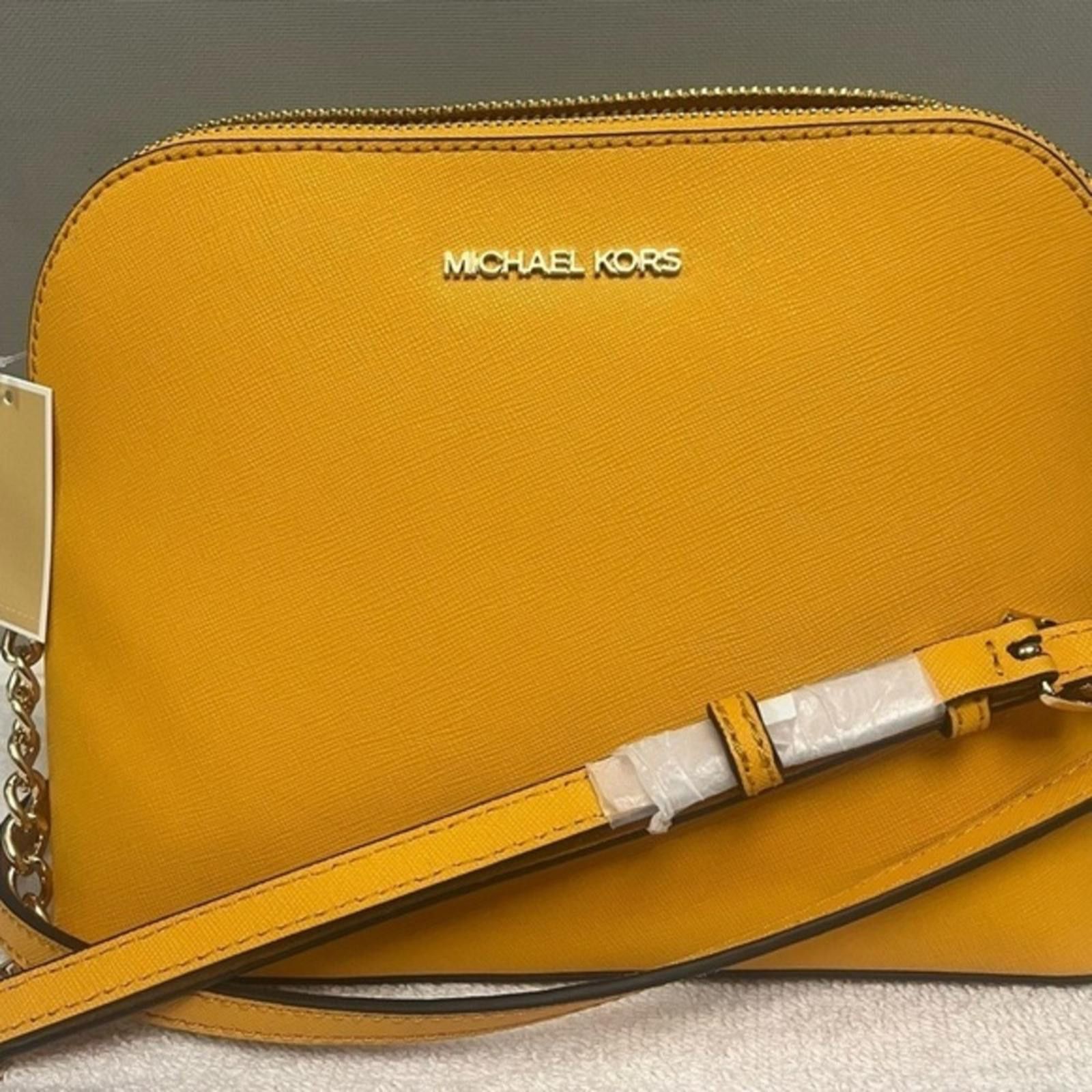 Michael Kors Michael Kors Large Sunflower Crossbody NWT Size ONE SIZE - 1 Thumbnail