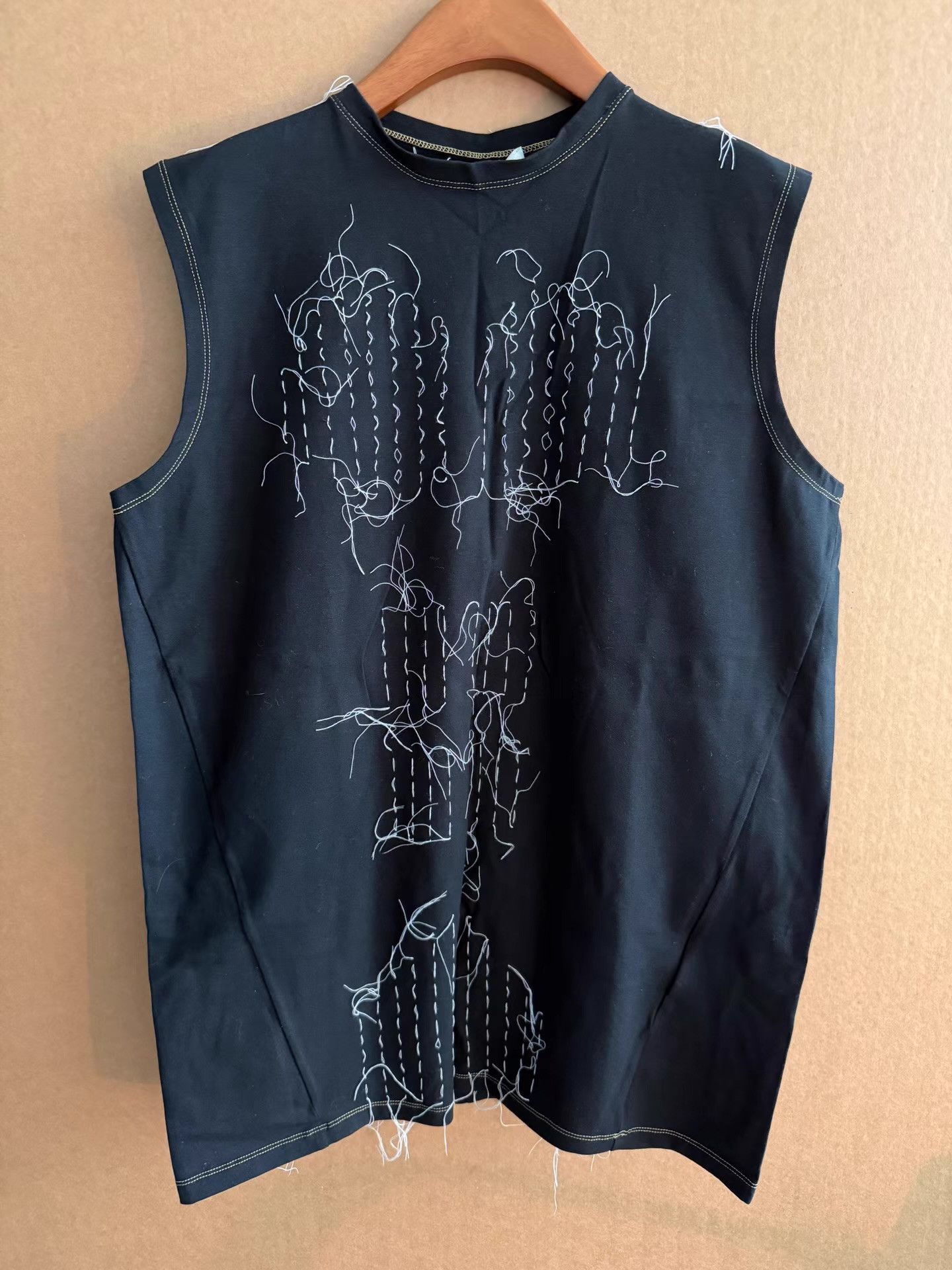 Per Gotesson per golesson Black Sleeveless Tank Top Q16 Size US XL / EU 56 / 4 - 1 Thumbnail