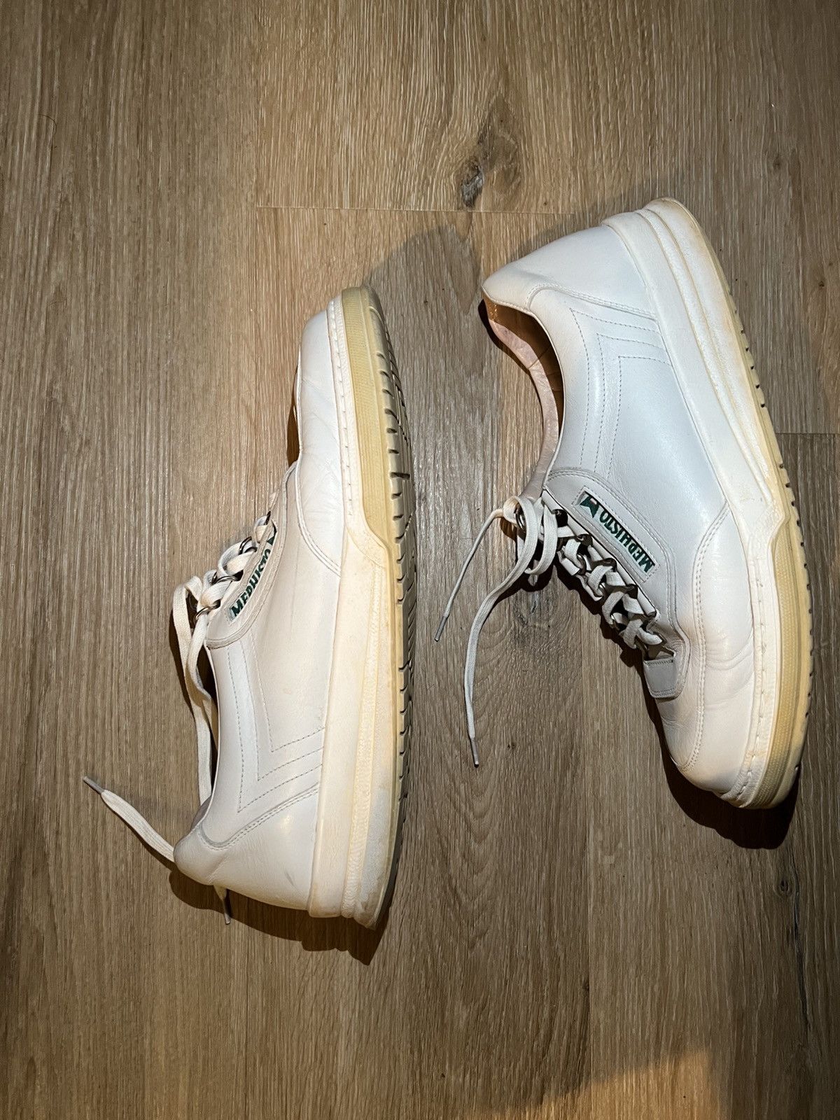 Mephisto Mephisto Rare White RunOff Leather Sneaker size 10 Size US 9.5 / EU 42-43 - 3 Thumbnail