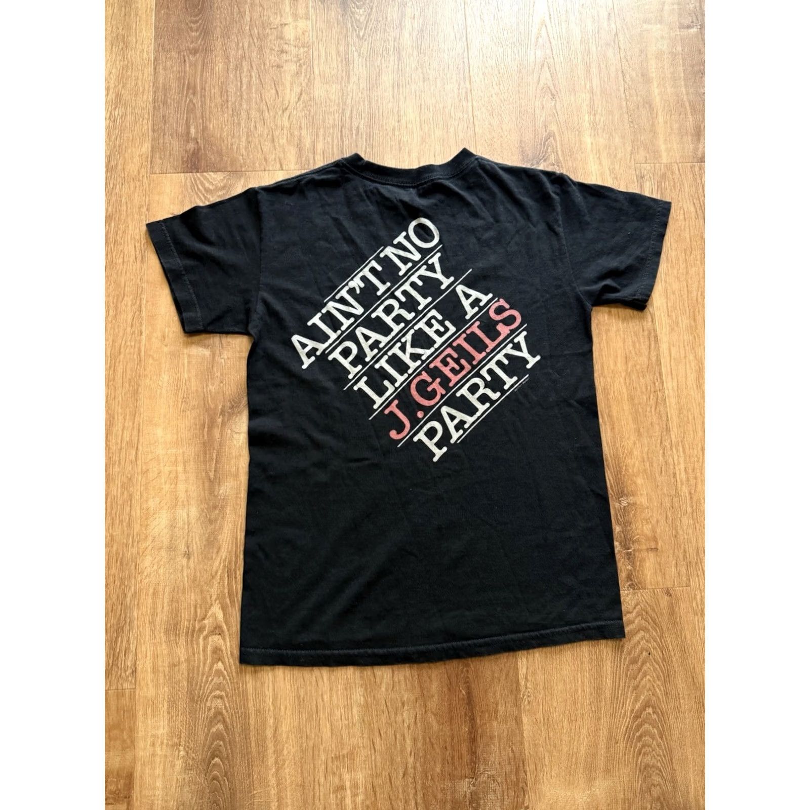 Doublet VINTAGE The J. Geils Band Live 2012 Double-Sided Concert T-shirt Small Black Men S Cotton T-Shirt Flaws Size US S / EU 44-46 / 1 - 2 Thumbnail