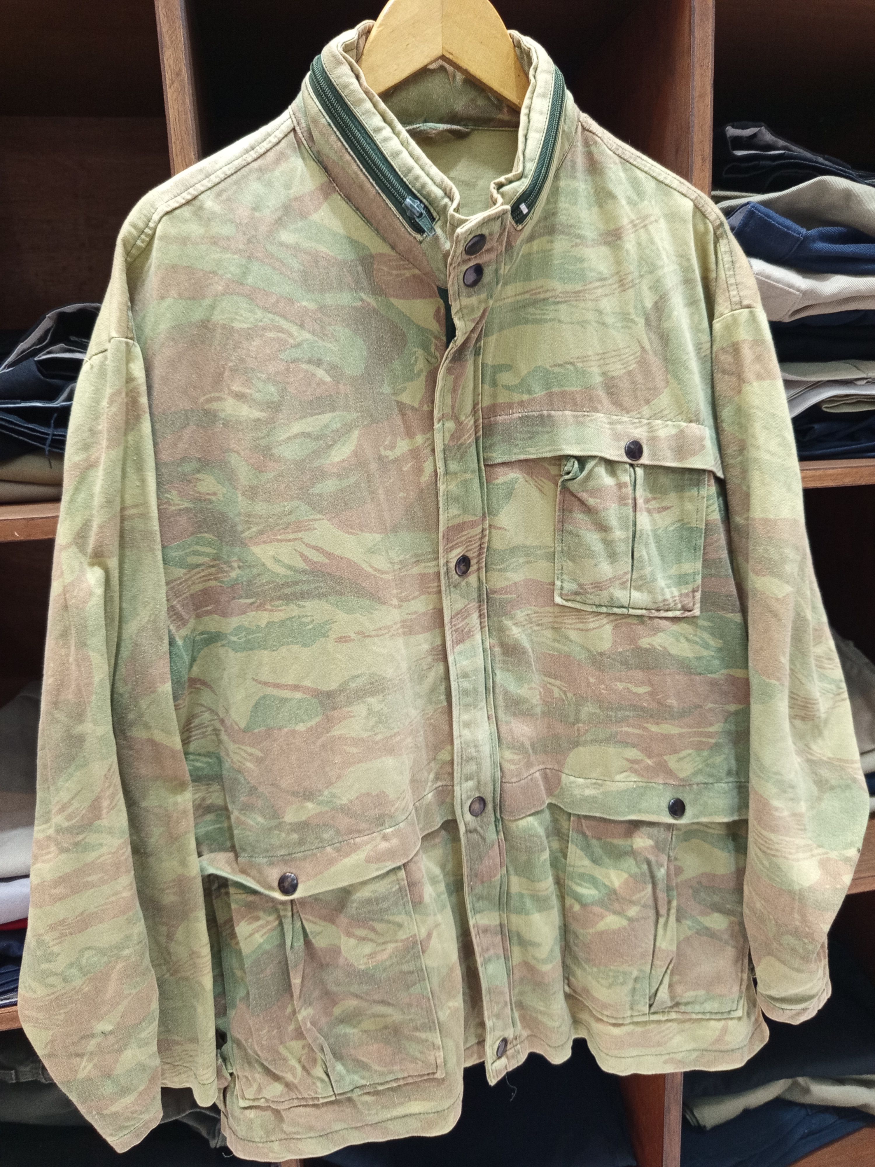 Vintage 1990s Brushstroke Camo Field Jacket Size US L / EU 52-54 / 3 - 2 Thumbnail