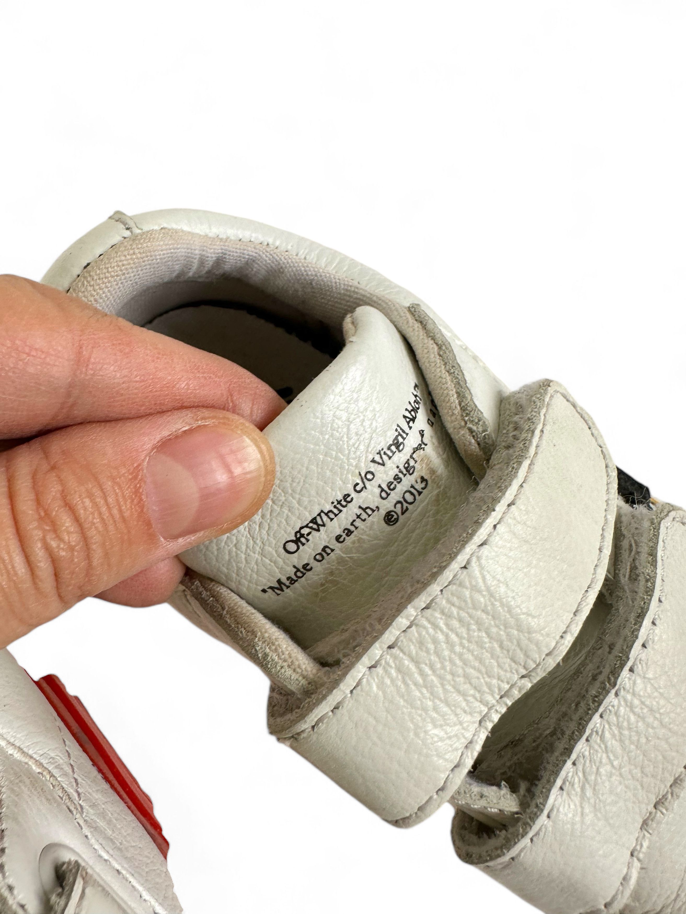 Off-White Off White Kids Velcro Vulcanized Low Top Sneakers Size US 4 / IT 34 - 11 Thumbnail