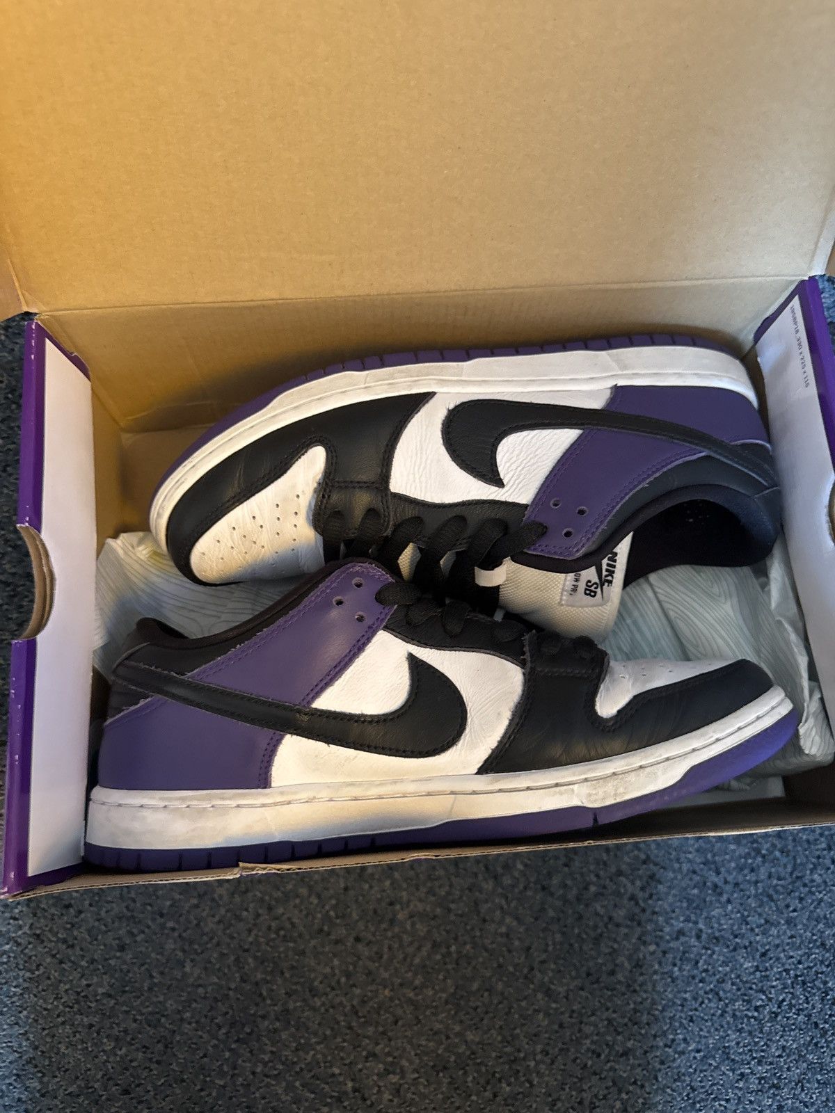 Nike SB Nike SB dunk low pro Size US 10 / EU 43 - 2 Thumbnail