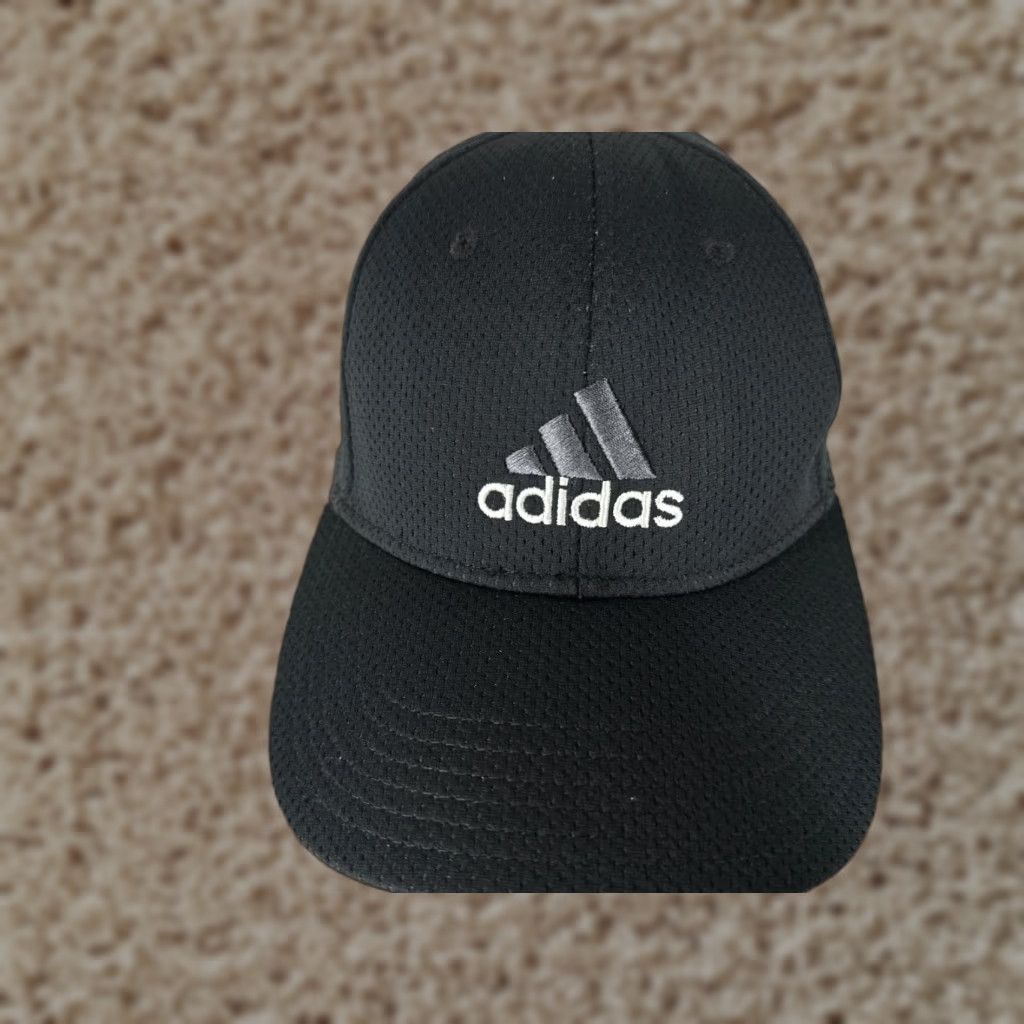 Adidas Hat Cap Fitted Adult Medium Black Polyester Embroidered A-Flex Golf Hat Cap Mens