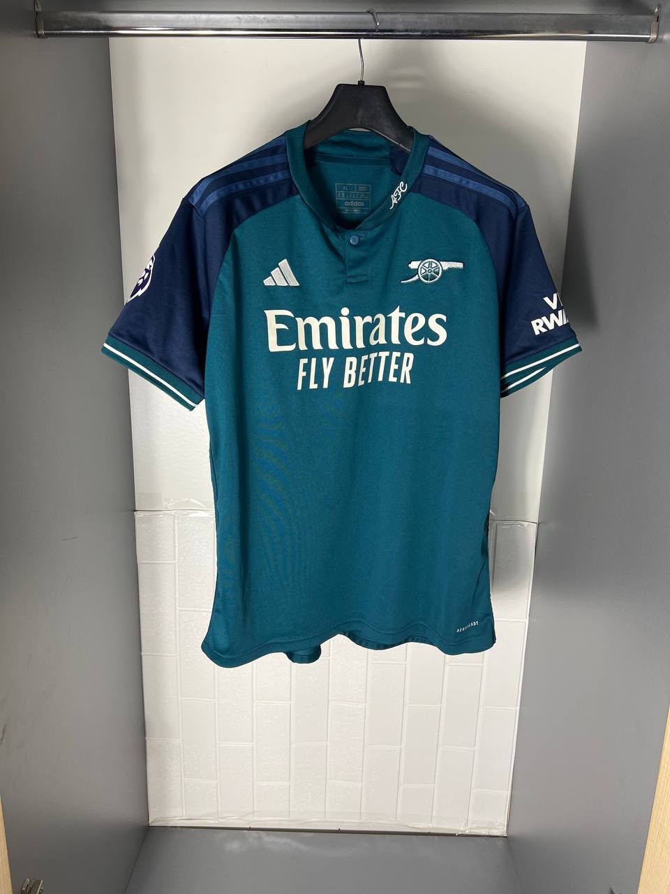 Vintage VERY RARE ADIDAS FC ARSENAL LONDON ENGLAND SOCCER JERSEY Y2K Size US XL / EU 56 / 4 - 3 Thumbnail
