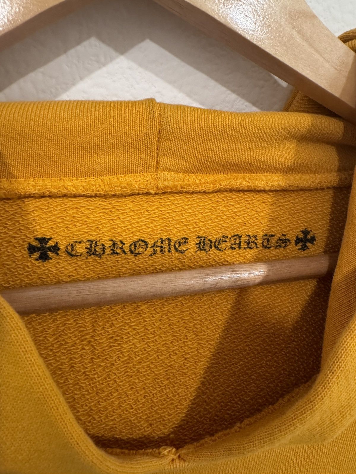 Chrome Hearts Chrome hearts Gold vertical logo hoodie Size US XXL / EU 58 / 5 - 6 Thumbnail