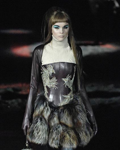 Alexander McQueen Alexander Mcqueen AW2007 Runway Sculptural Turtleneck Knit Size S / US 4 / IT 40 - 1 Thumbnail