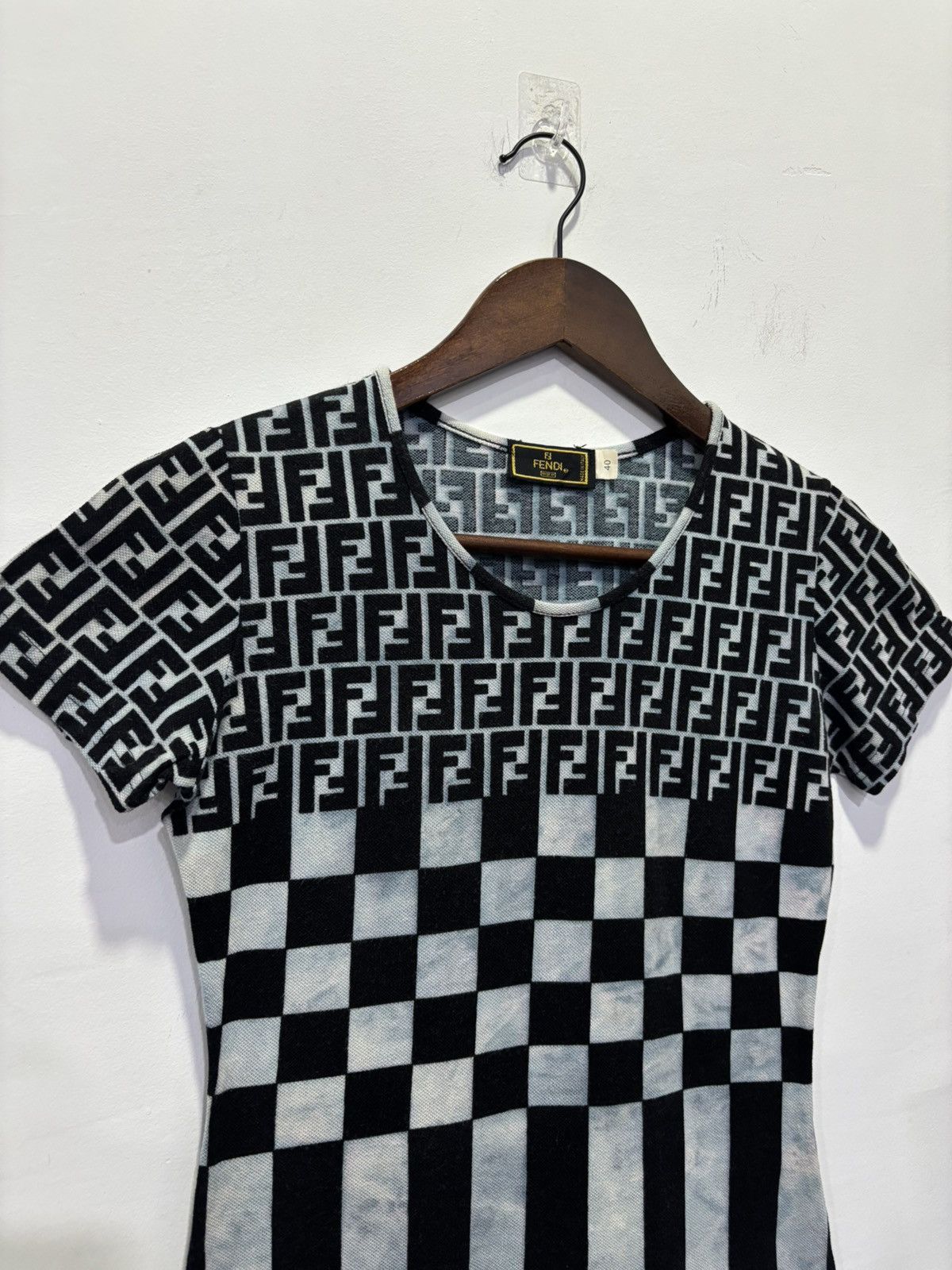 Fendi Fendi Monogram Tshirt Size M / US 6-8 / IT 42-44 - 3 Thumbnail