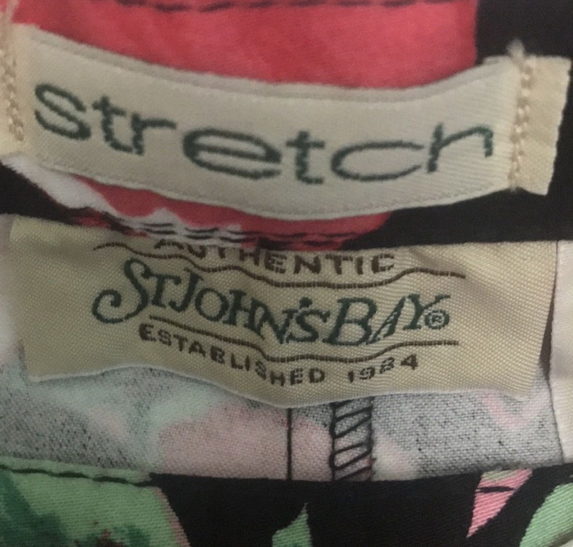 St. Johns Bay ST JOHNS BAY FLORAL HIGH RISE CROPPED ANKLE PANTS CAPRIS Size 30" / US 8 / IT 44 - 6 Thumbnail