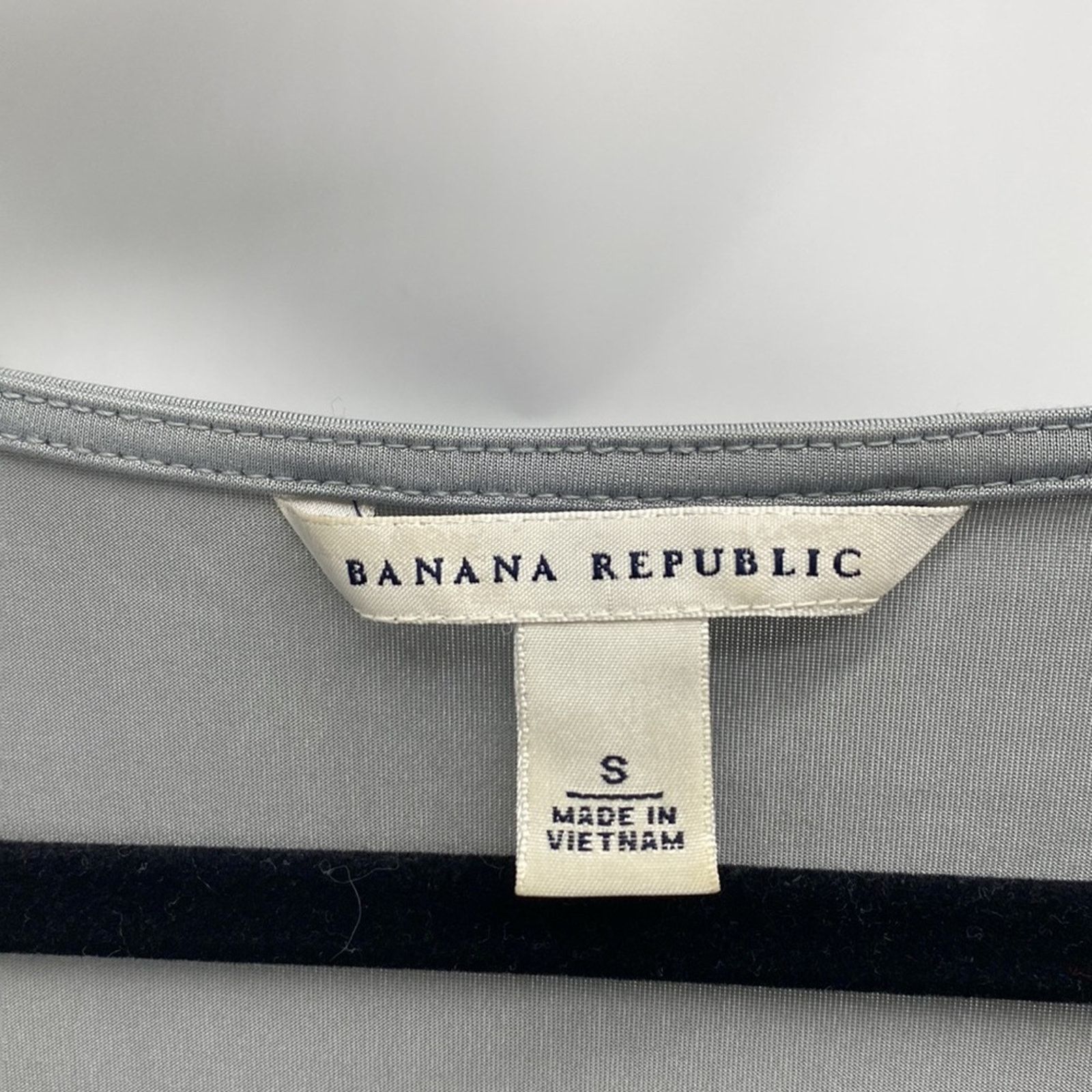 Banana Republic Banana Republic Jersey knit draped front crop top grey color Size S / US 4 / IT 40 - 2 Thumbnail