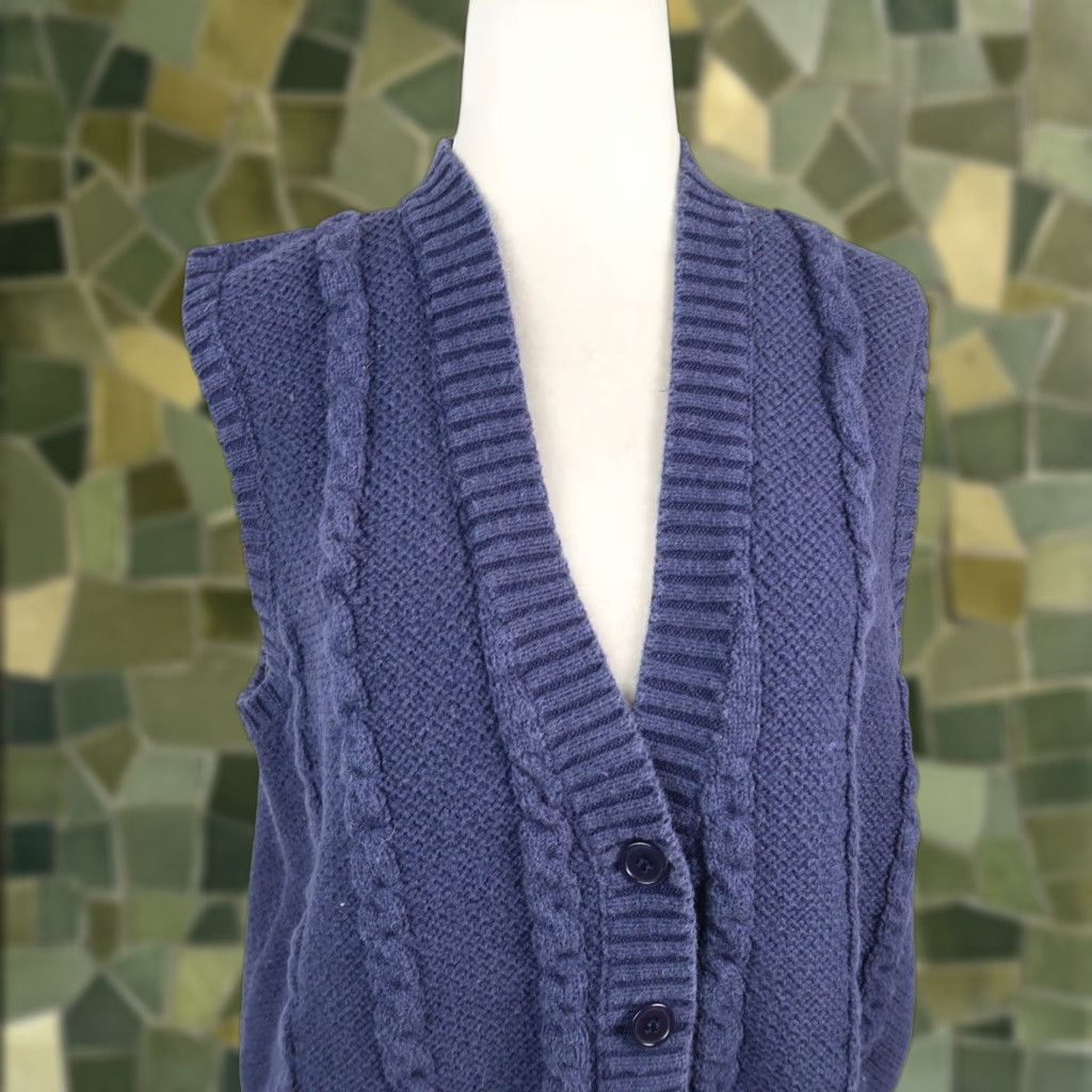 Vintage VINTAGE Hunts' Point Navy Blue Cardigan Sweater Vest M Sleeveless Cable-Knit Cotton Ramie 90s Women Girls Mens? Size M / US 6-8 / IT 42-44 - 1 Thumbnail