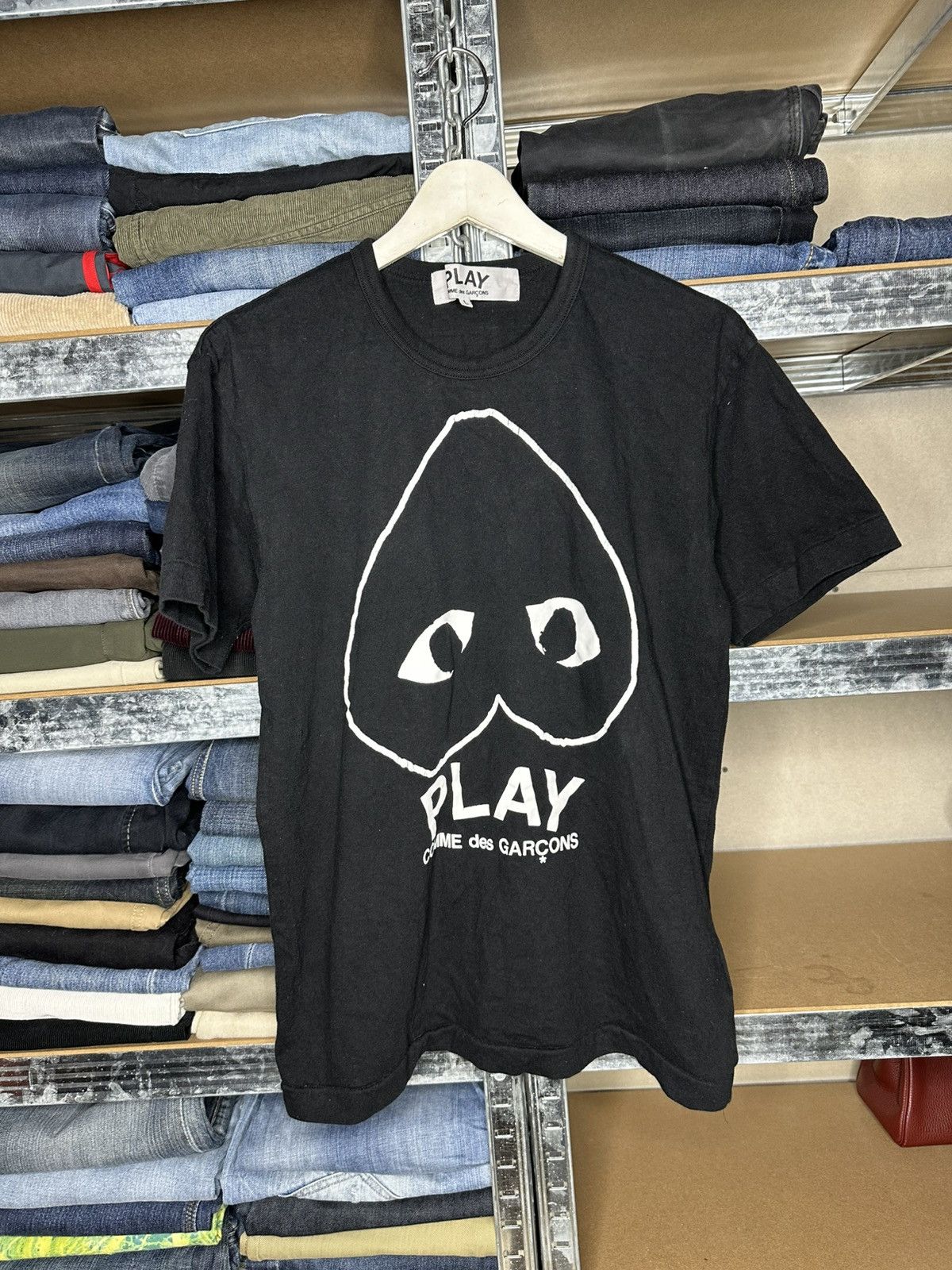 Comme des Garcons PLAY Comme des Garcons PLAY Heart Logo Japan T-Shirt Mens Size L Size US L / EU 52-54 / 3 - 1 Thumbnail
