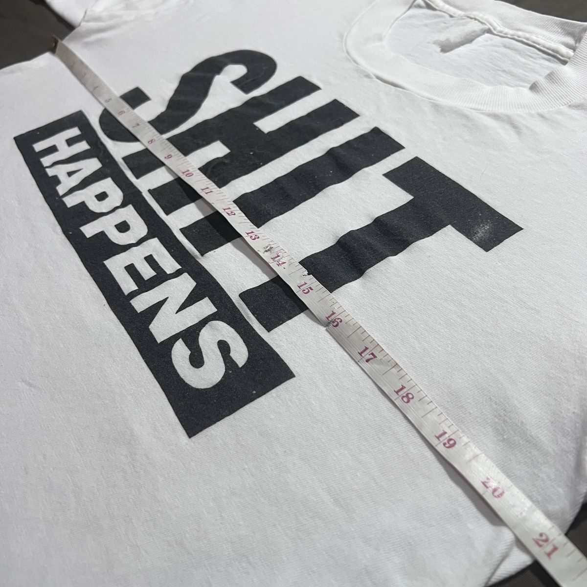 Vintage Vintage 90s Shit Happens Tee Humor Funny T Shirt L Size US L / EU 52-54 / 3 - 5 Thumbnail
