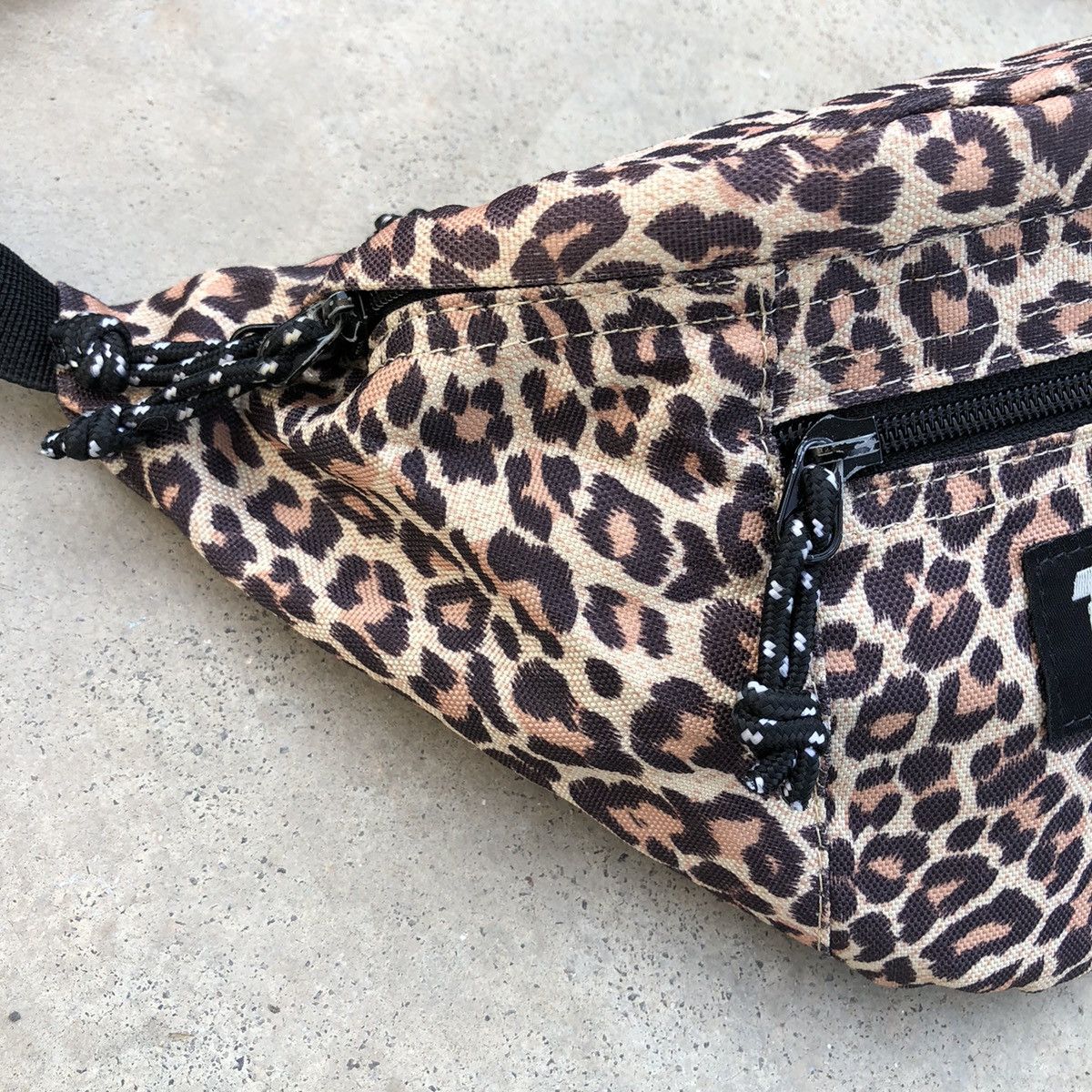 Thrasher Vintage THRASHER Leopard Printed Slingbag & Pouch Bag Size ONE SIZE - 4 Thumbnail