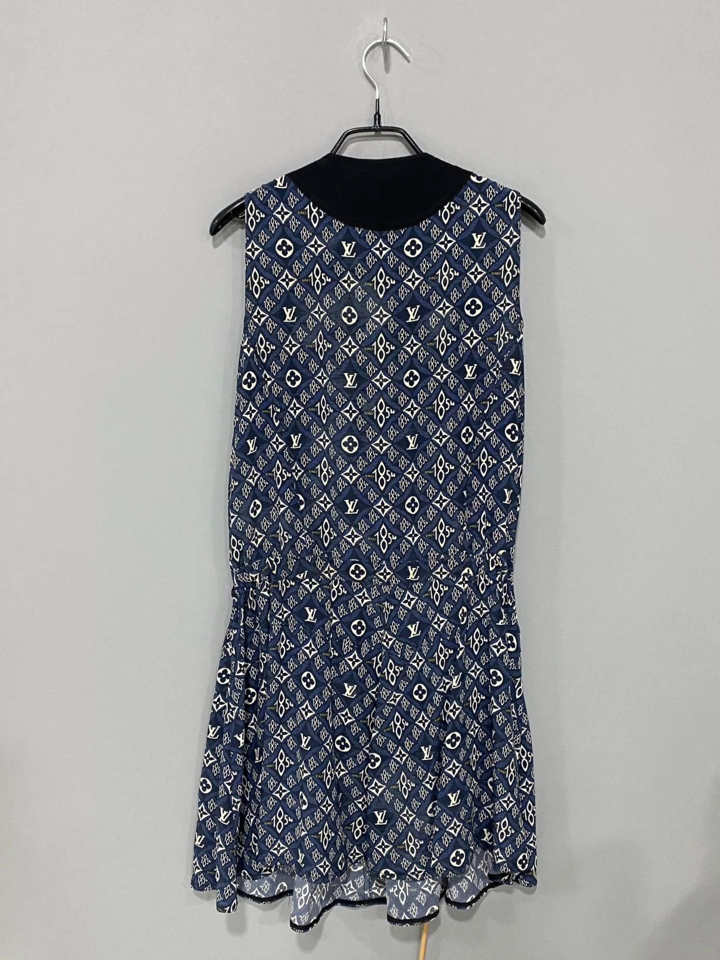 Louis Vuitton LV Women's Allover Print Sleeveless Mint Dress Size 38 Size S / US 4 / IT 40 - 3 Thumbnail