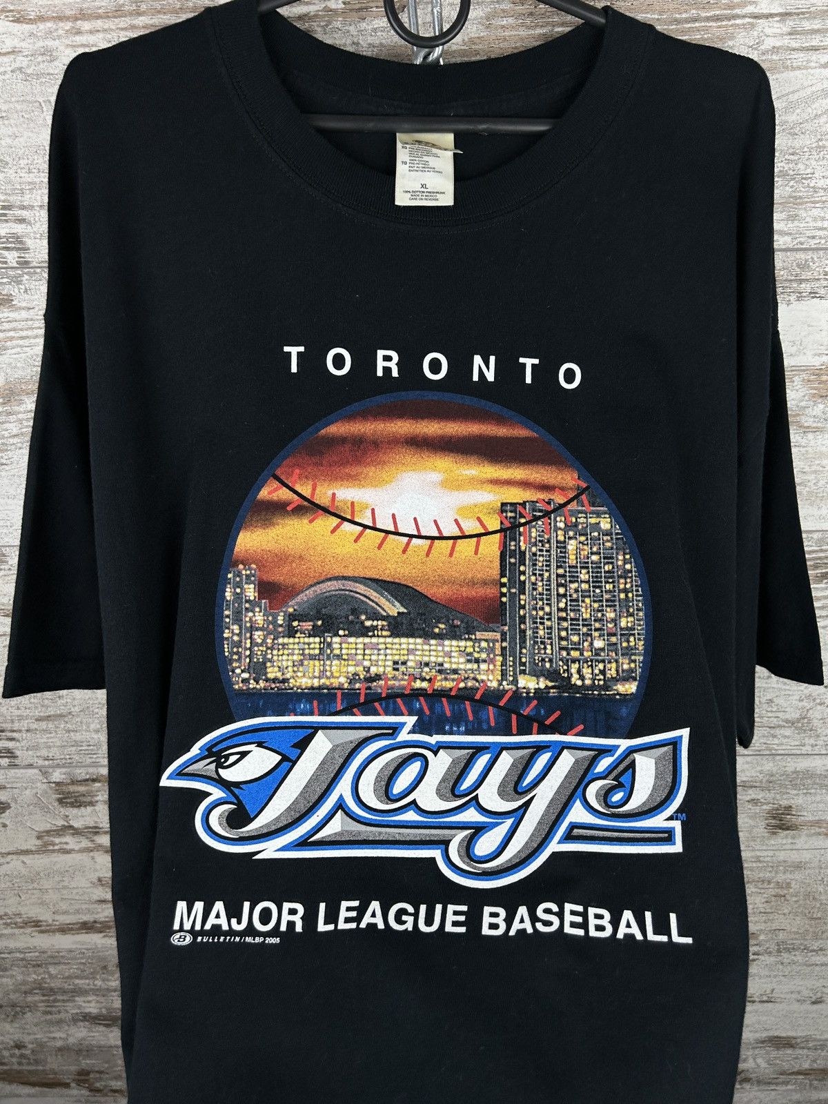 MLB Mens Vintage Toronto Blue Jays T Shirt 2005 tee MLB Size US XL / EU 56 / 4 - 9 Thumbnail