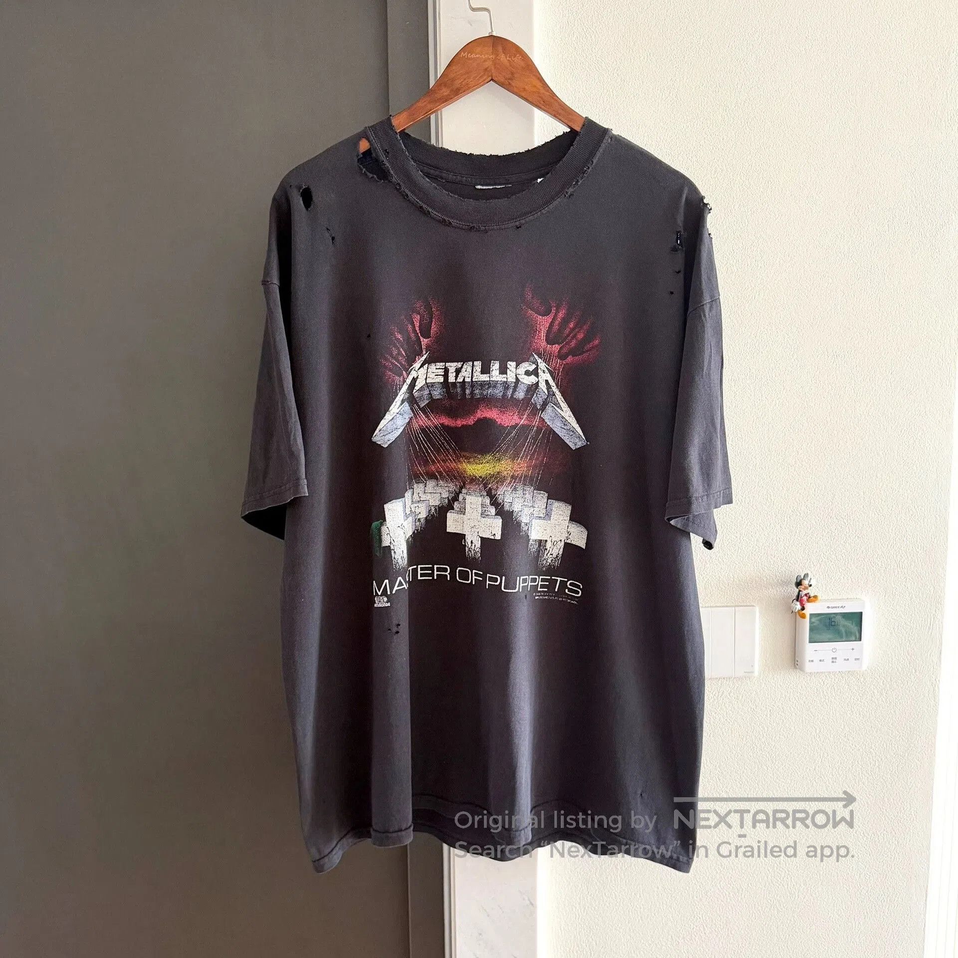 Vintage Vintage 1997 Metallica Band Tee. Size US M / EU 48-50 / 2 - 1 Thumbnail