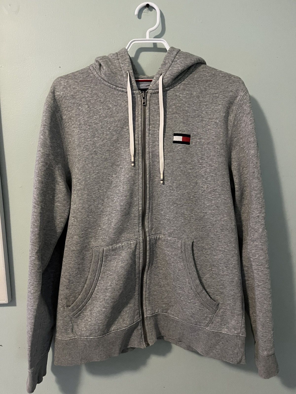 Tommy Hilfiger VINTAGE Tommy Hilfiger Y2K Hoodie🌴 Size US M / EU 48-50 / 2 - 1 Thumbnail