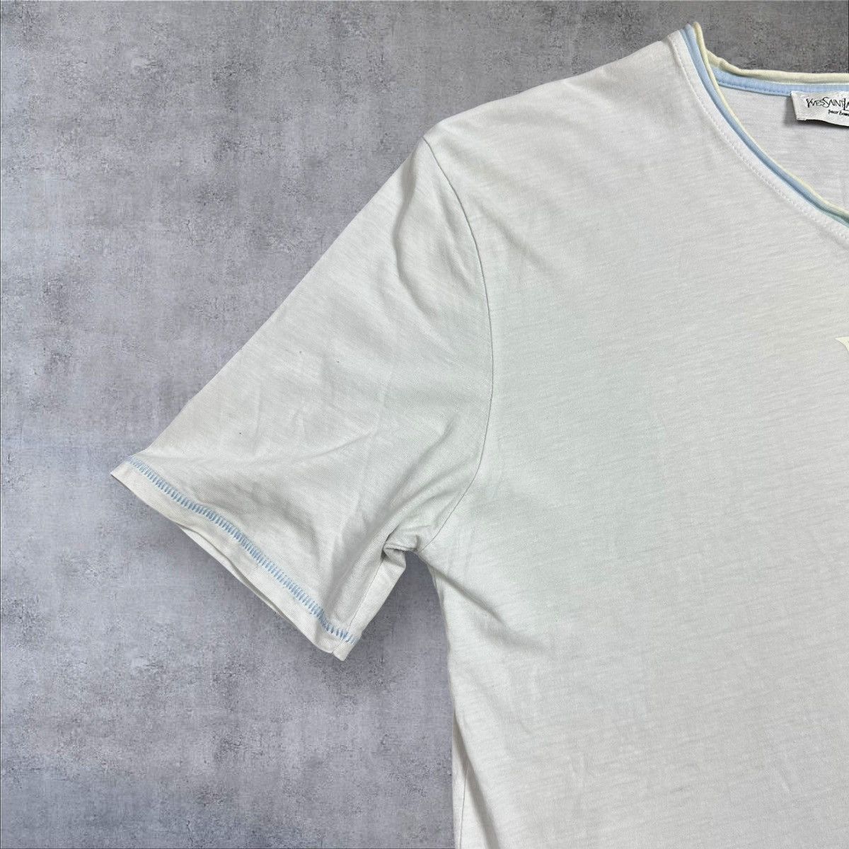 Vintage Vintage Yves Saint Lauren Big Logo V neck T shirt Tee Size US M / EU 48-50 / 2 - 4 Thumbnail