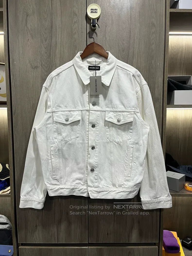 Balenciaga Balenciaga White large logo denim jacket Size US S / EU 44-46 / 1 - 1 Thumbnail