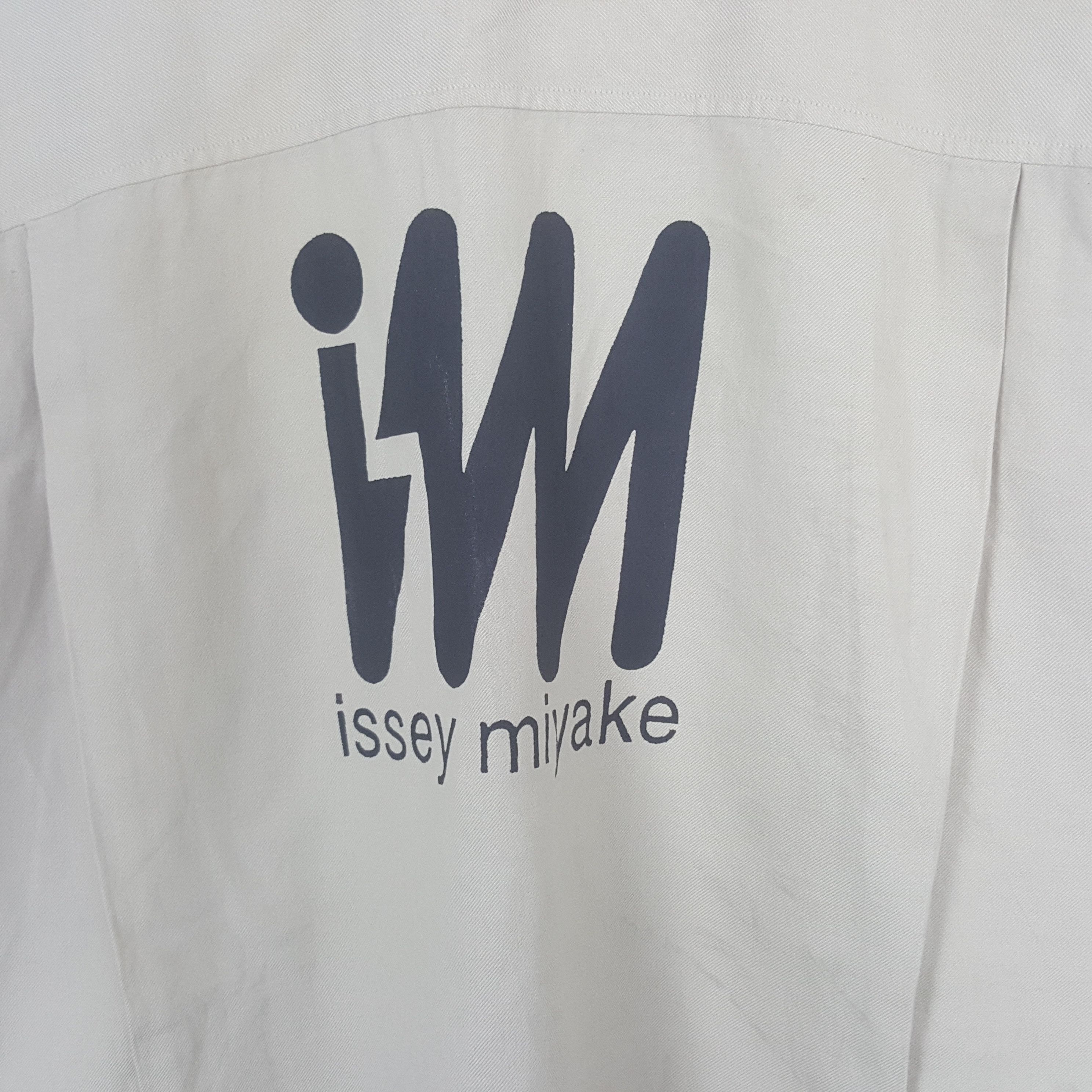 Issey Miyake Vintage Issey Miyake Japanese Button Up Jacket C299N75 Size US XL / EU 56 / 4 - 2 Thumbnail