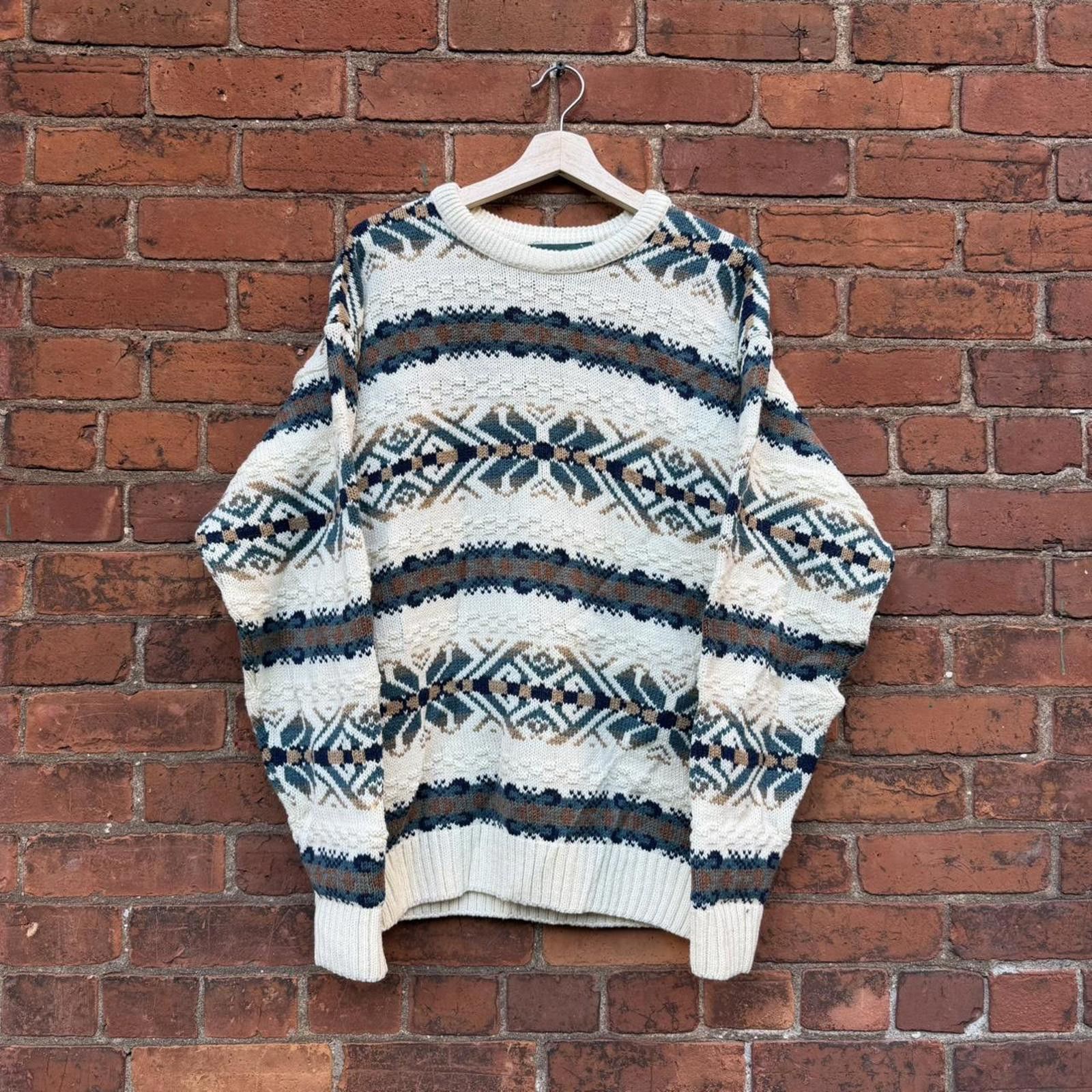 Other Vintage knights of the round table knit sweater 90s L Size US L / EU 52-54 / 3 - 1 Thumbnail