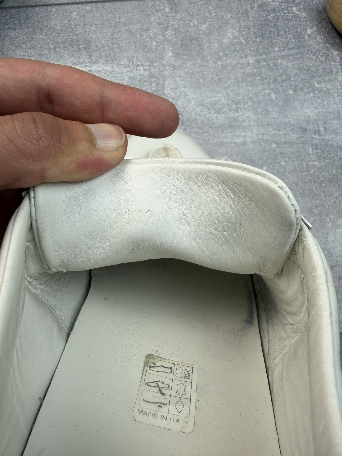 Gucci Gucci Ace Tiger Leather Sneakers White Size US 7 / EU 40 - 13 Thumbnail