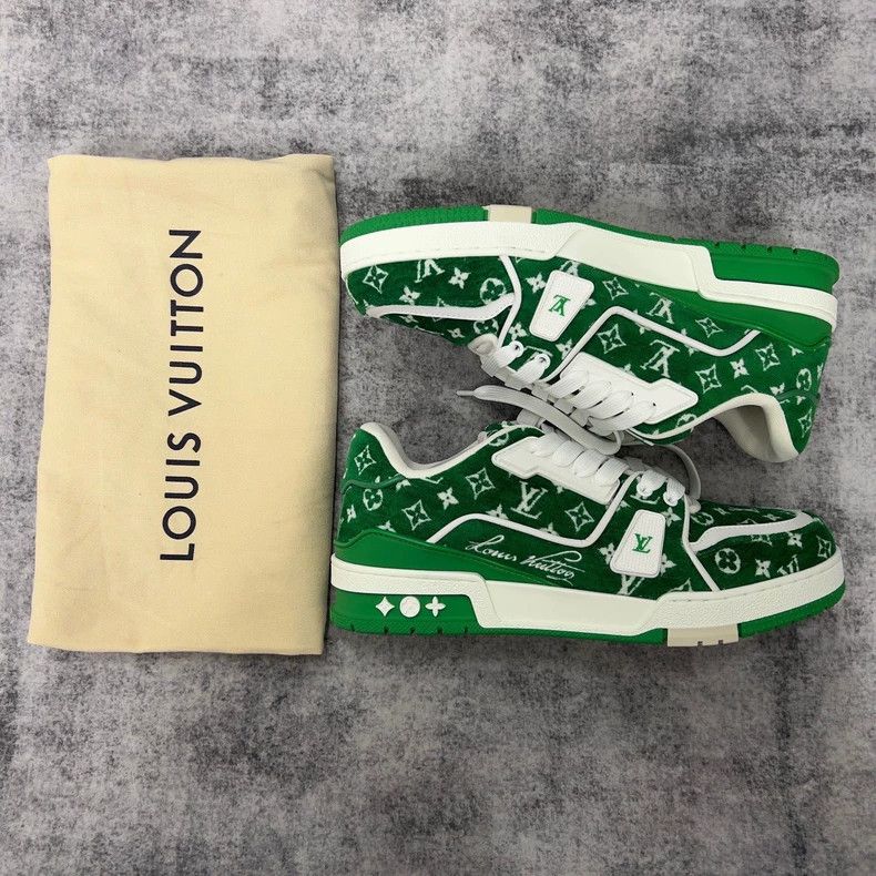 Louis Vuitton Louis Vuitton Trainer white and green flocked full-print s Size US 6.5 / EU 39-40 - 4 Thumbnail