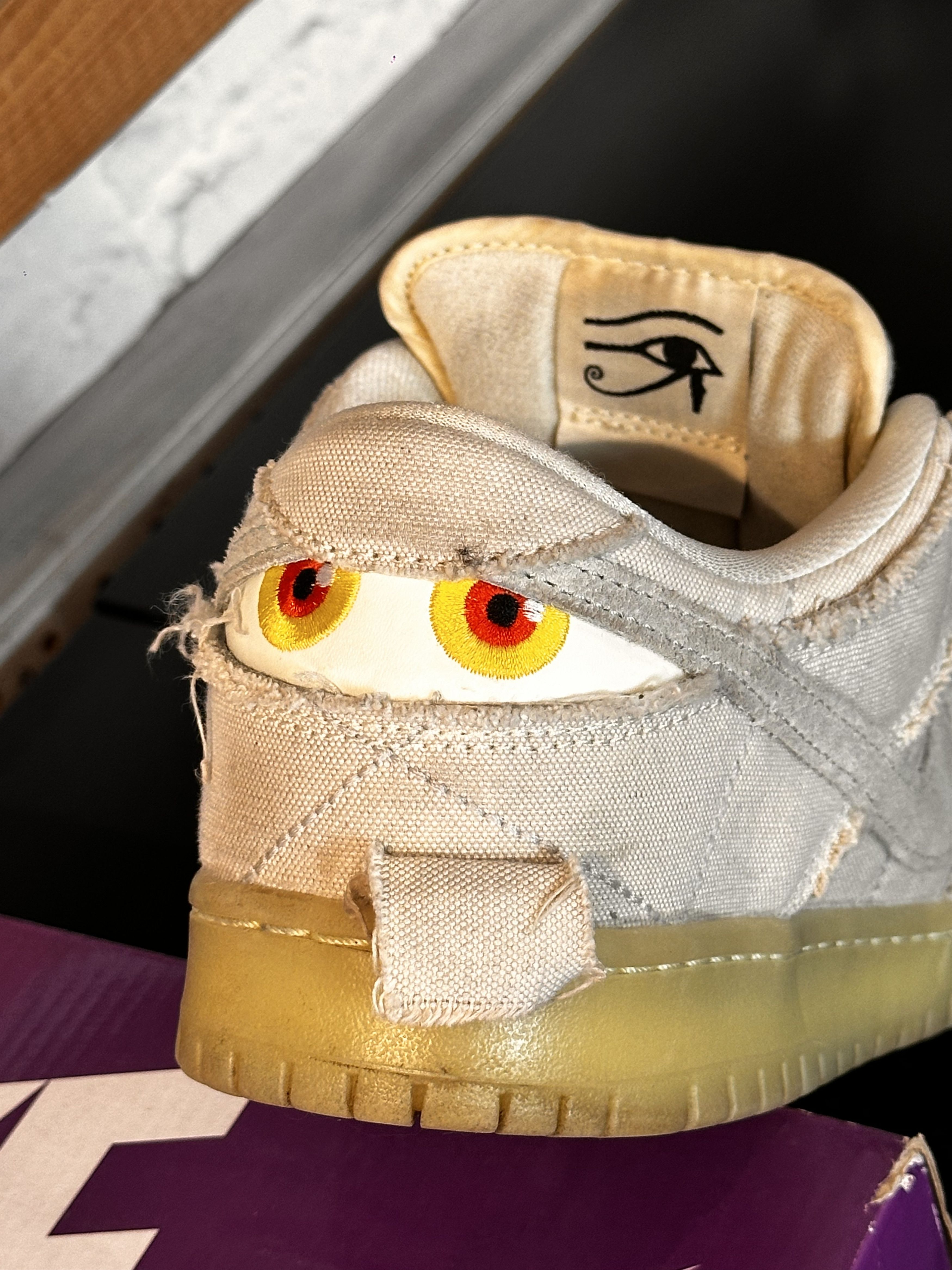 Nike SB Nike SB Dunk Low Mummy Size US 10 / EU 43 - 7 Thumbnail