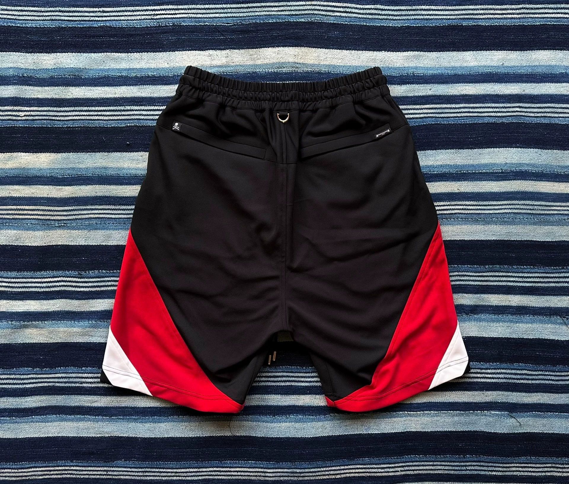 Mastermind Japan MMJ 23SS Skull Black/Red Color Blocked Short Size US 29 - 2 Thumbnail