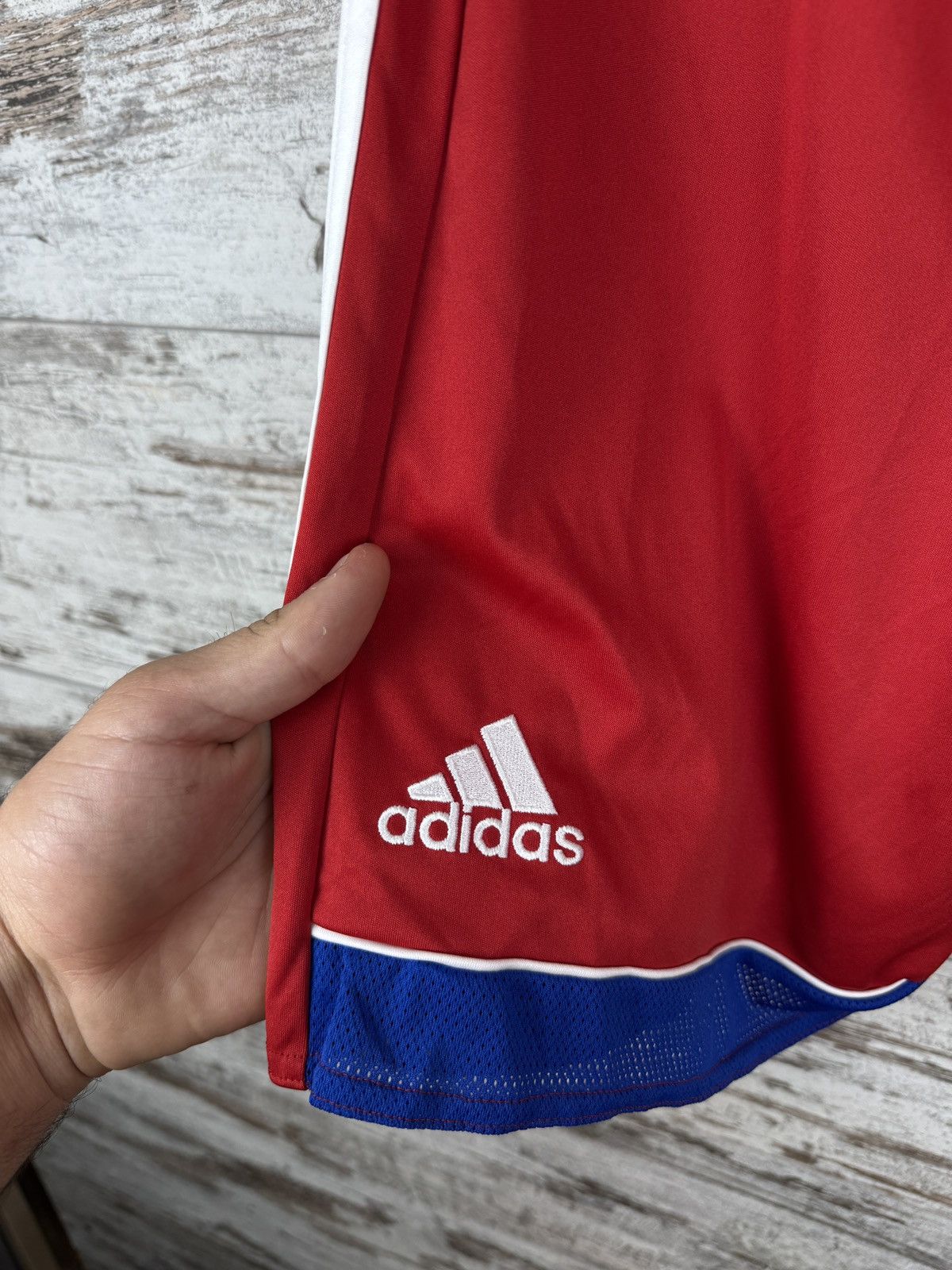 Adidas × Vintage Mens Vintage Adidas Bayern Munich FC soccer shorts training Size US 32 / EU 48 - 6 Thumbnail
