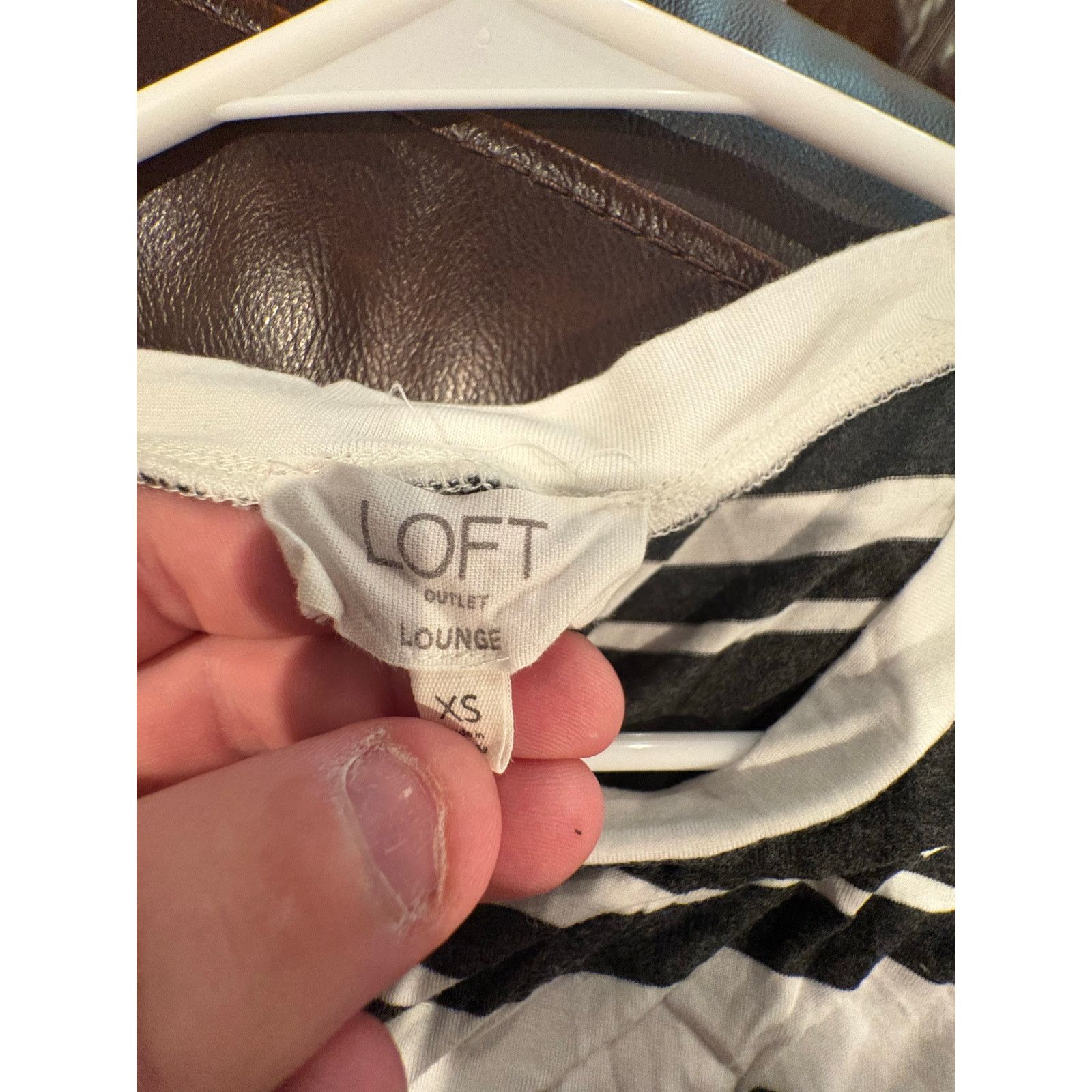 Loft LOFT Outlet Lounge XS Black White Striped 3/4 Sleeve Top Size XS / US 0-2 / IT 36-38 - 4 Thumbnail