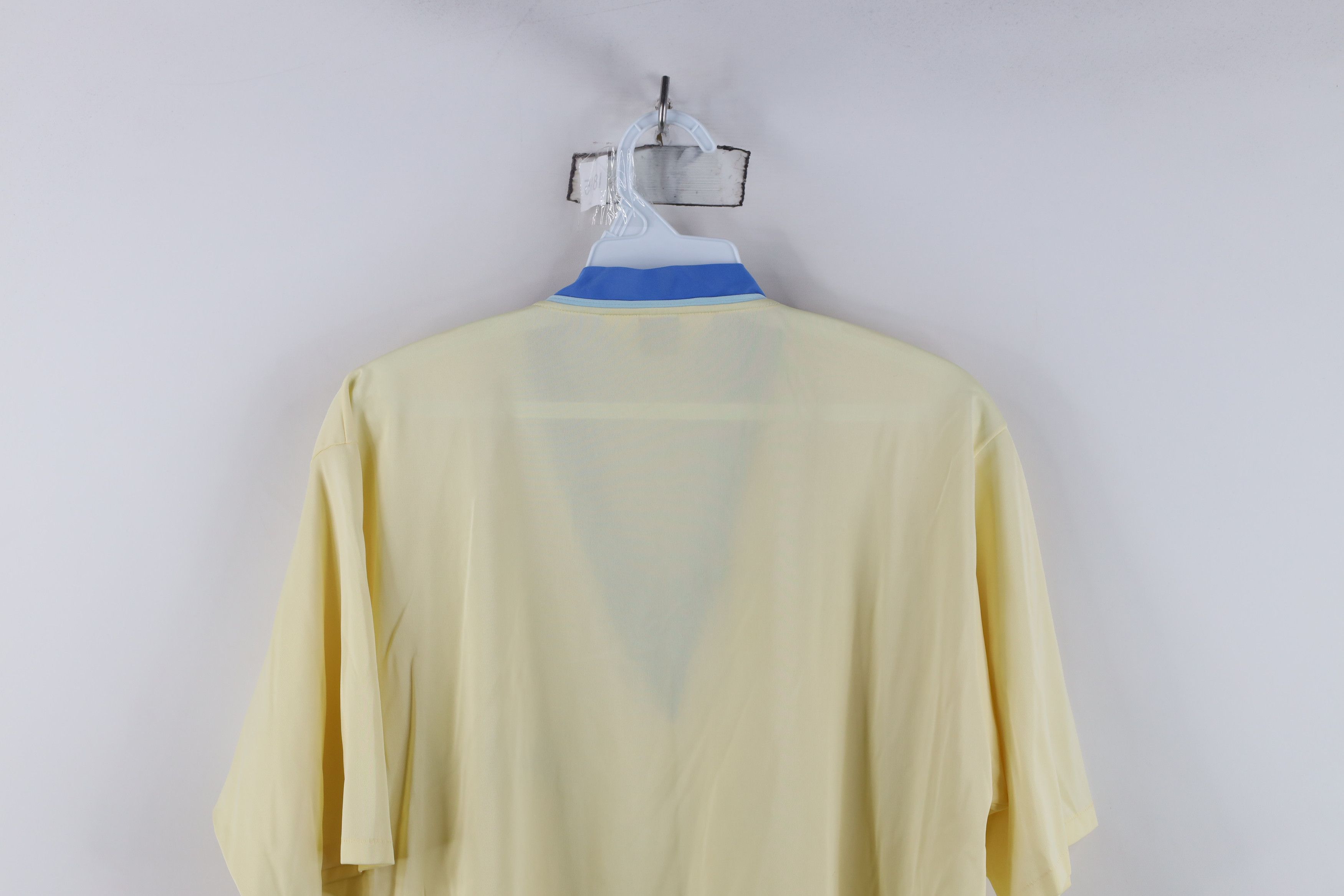 Vintage Vintage 70s Streetwear Knit Short Sleeve V-Neck T-Shirt USA Size US L / EU 52-54 / 3 - 13 Thumbnail