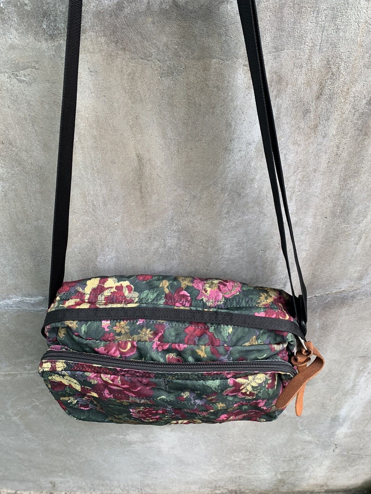 Gregory Floral Tapestry Sling Bag Size ONE SIZE - 4 Thumbnail