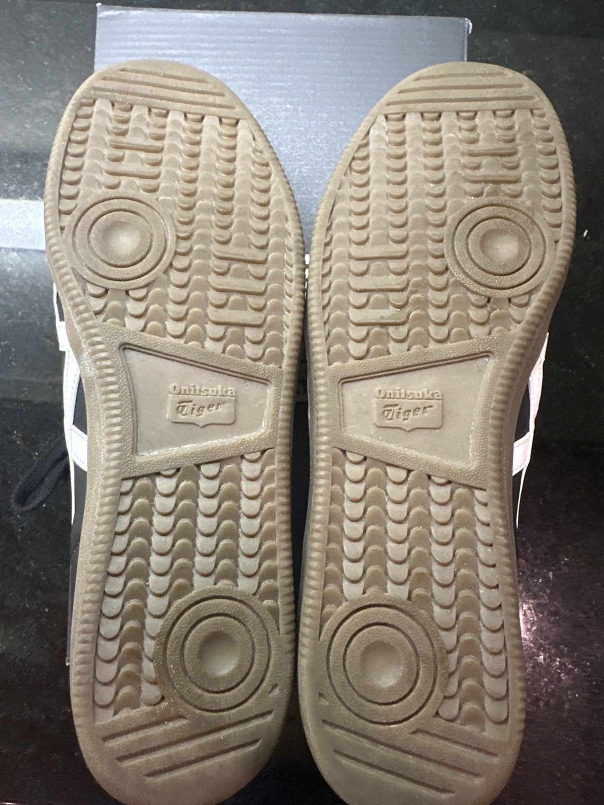 Onitsuka Tiger Onisuka Tiger Tokuten Black White Gum Size US 11.5 / EU 44-45 - 4 Thumbnail