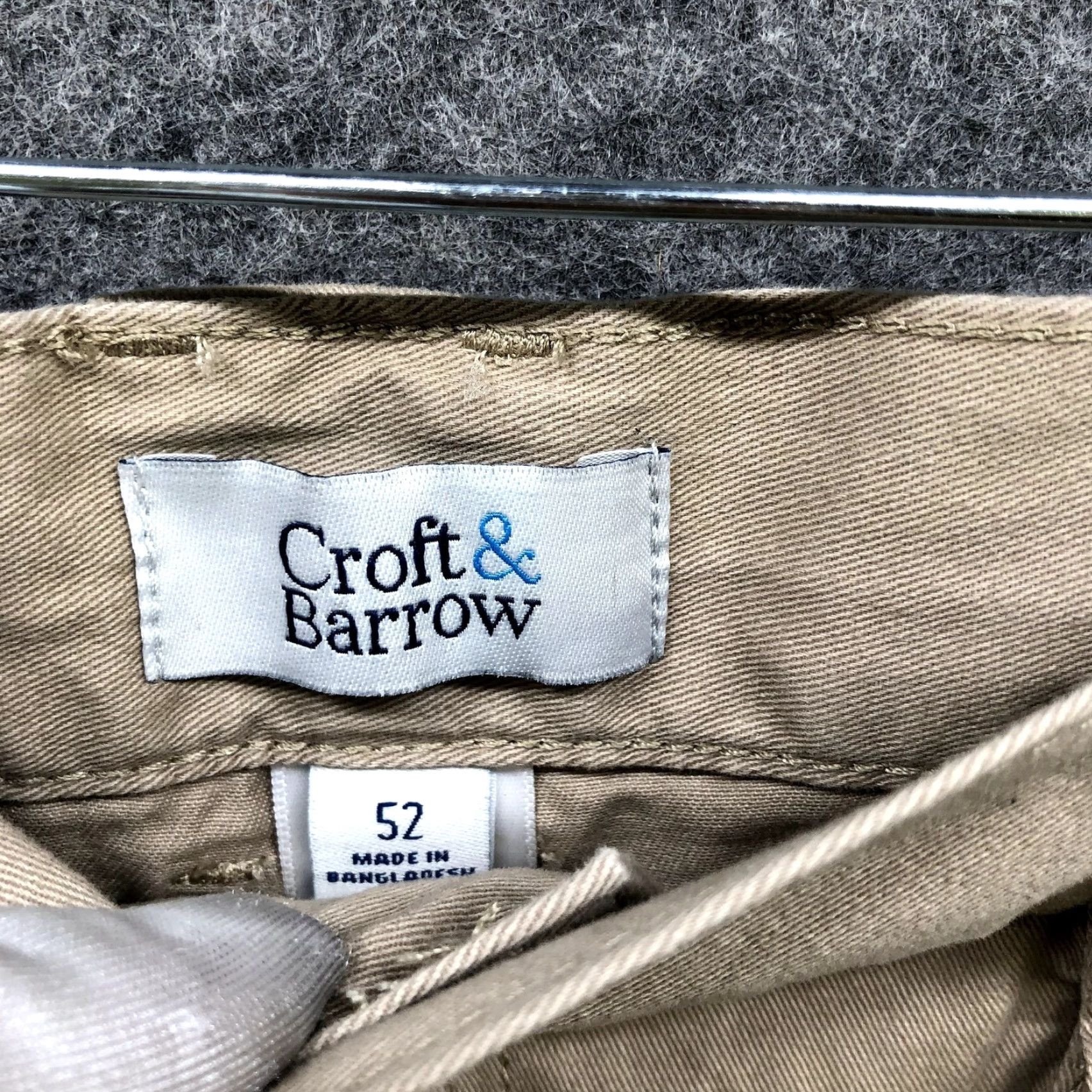 Croft & Barrow NWT Croft & Barrow Cargo Shorts Mens Size 52 Khaki Beige 9'' Cotton Canvas Flat Front Cargo Pocket Size US 36 / EU 52 - 5 Thumbnail
