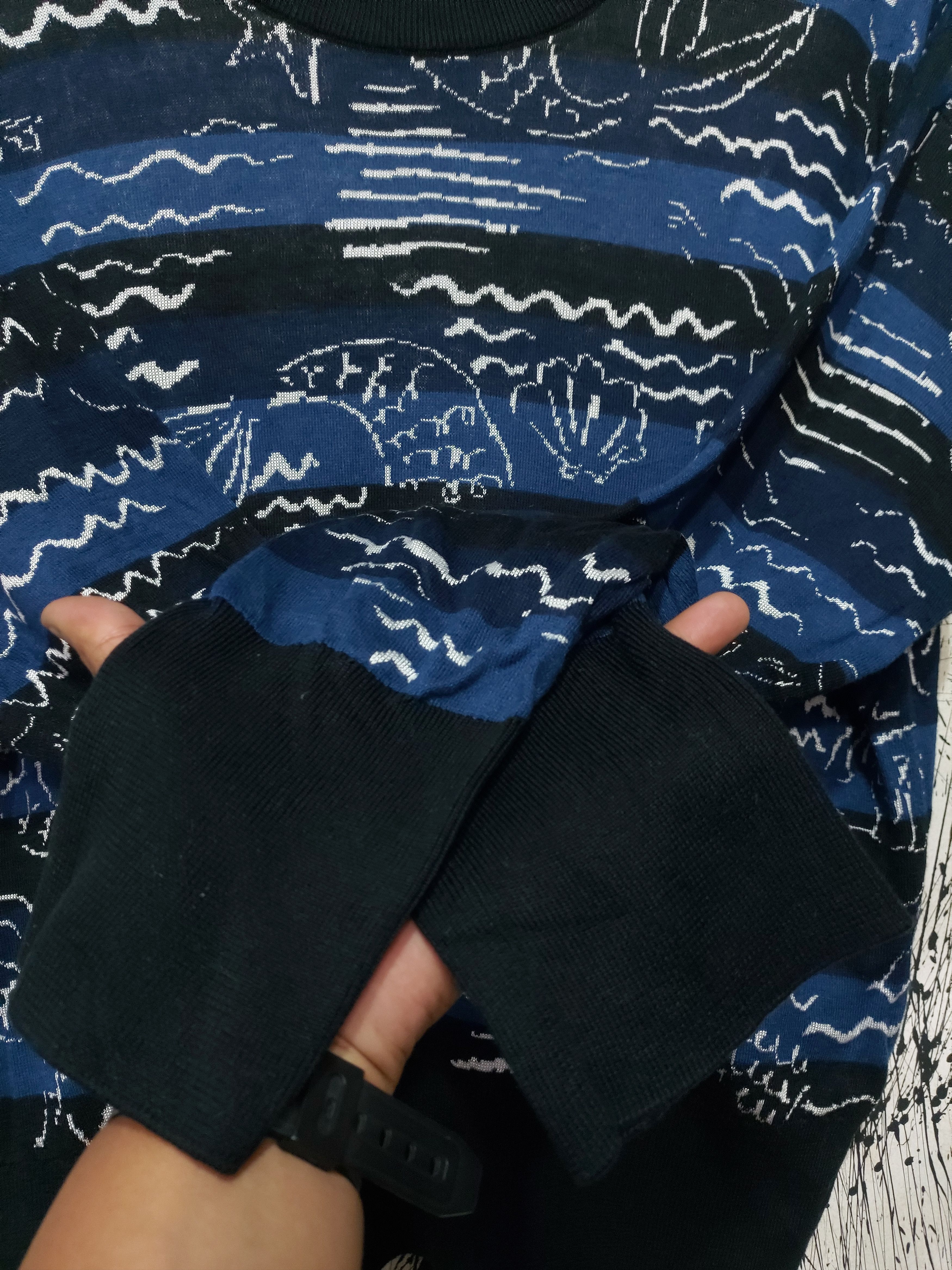 Kenzo 00'S KENZO KOI FISH DESIGN KNITWEAR Size US L / EU 52-54 / 3 - 5 Thumbnail
