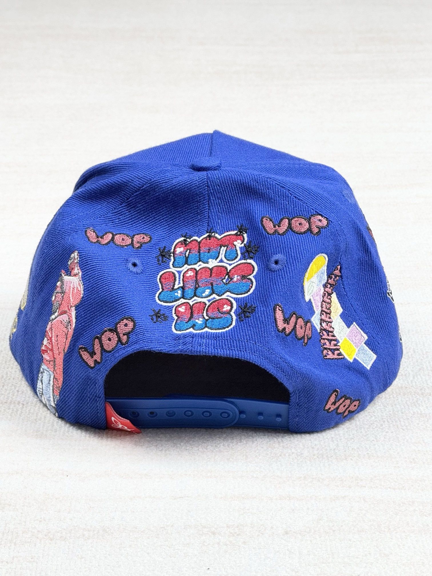 Other gorgeous bum Not like us SnapBack Size ONE SIZE - 4 Thumbnail