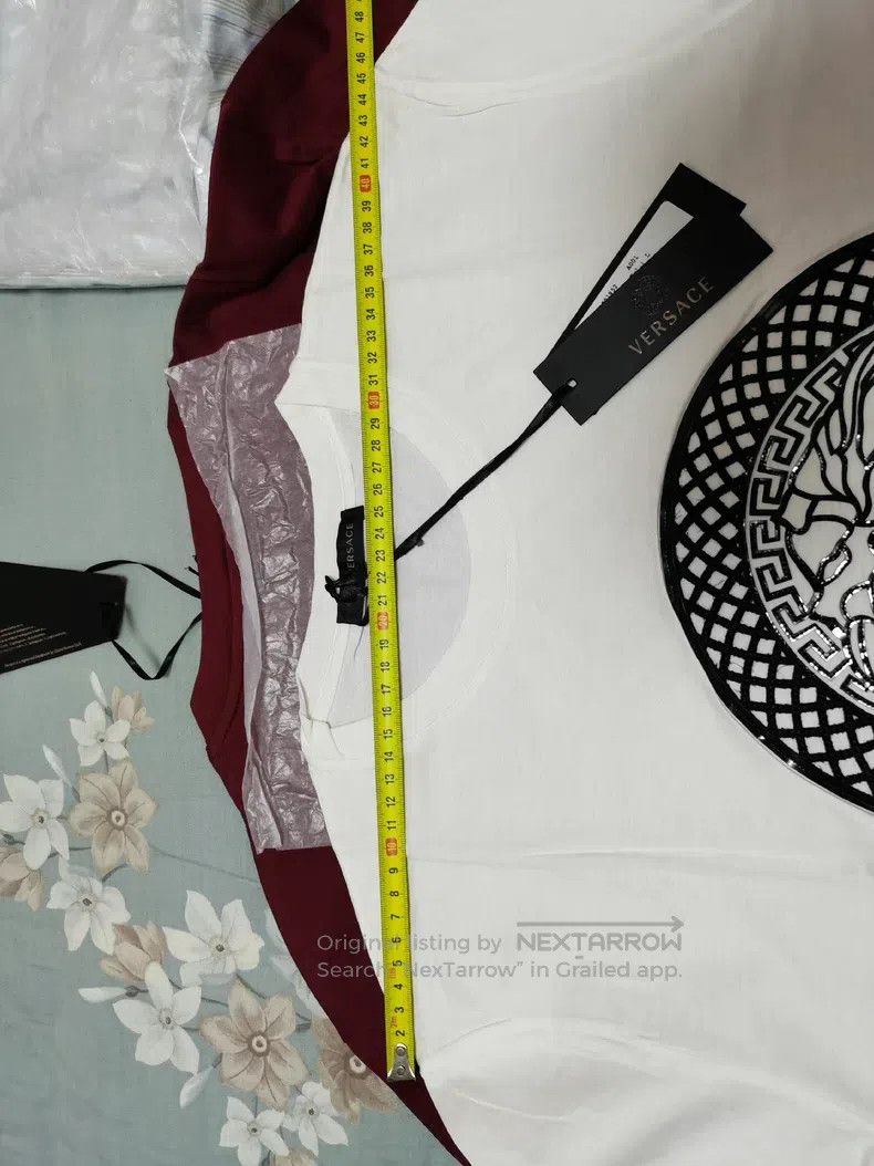Versace Versace White short sleeves Size US L / EU 52-54 / 3 - 4 Thumbnail
