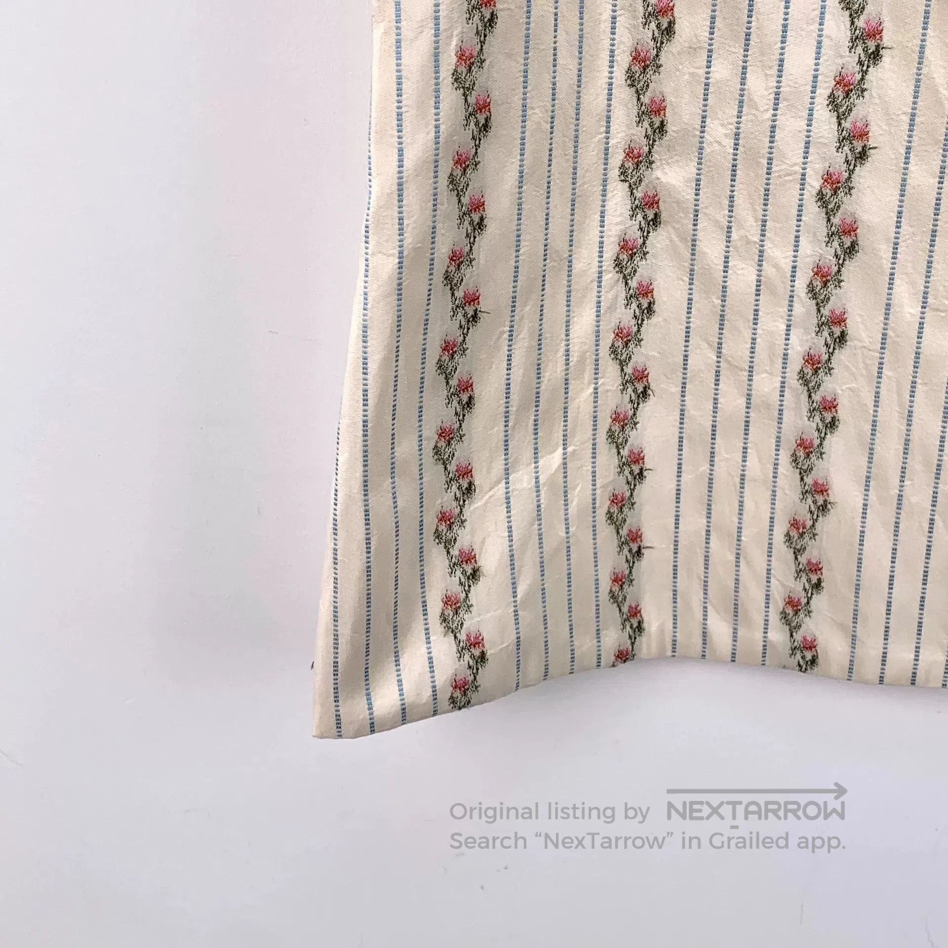 Dior beige floral striped silk sleeveless top. Size US S / EU 44-46 / 1 - 4 Thumbnail