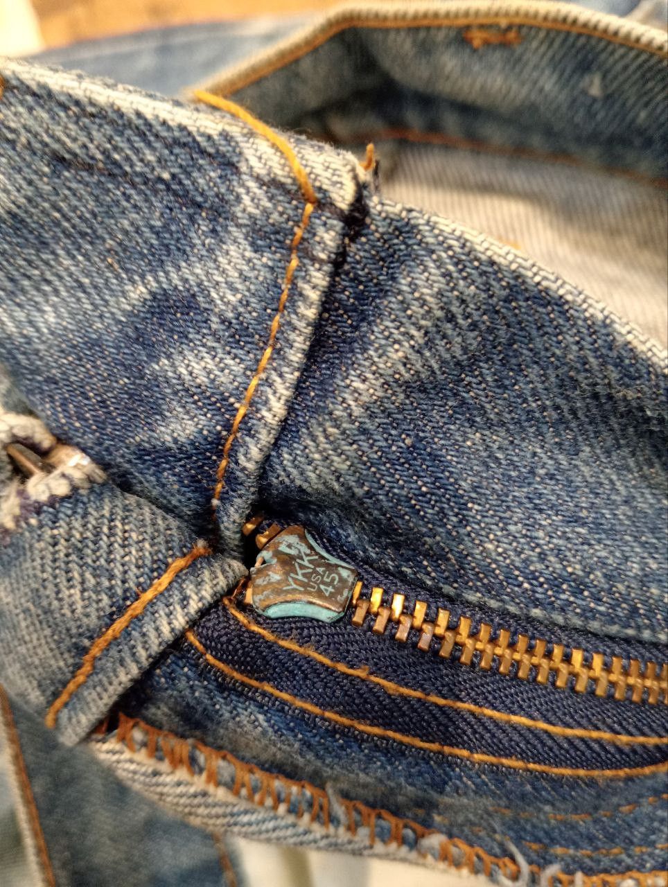 Levi's Vintage Clothing VINTAGE LEVI'S ORANGE TAB BLEACH FLARED JEANS Size US 33 - 11 Thumbnail