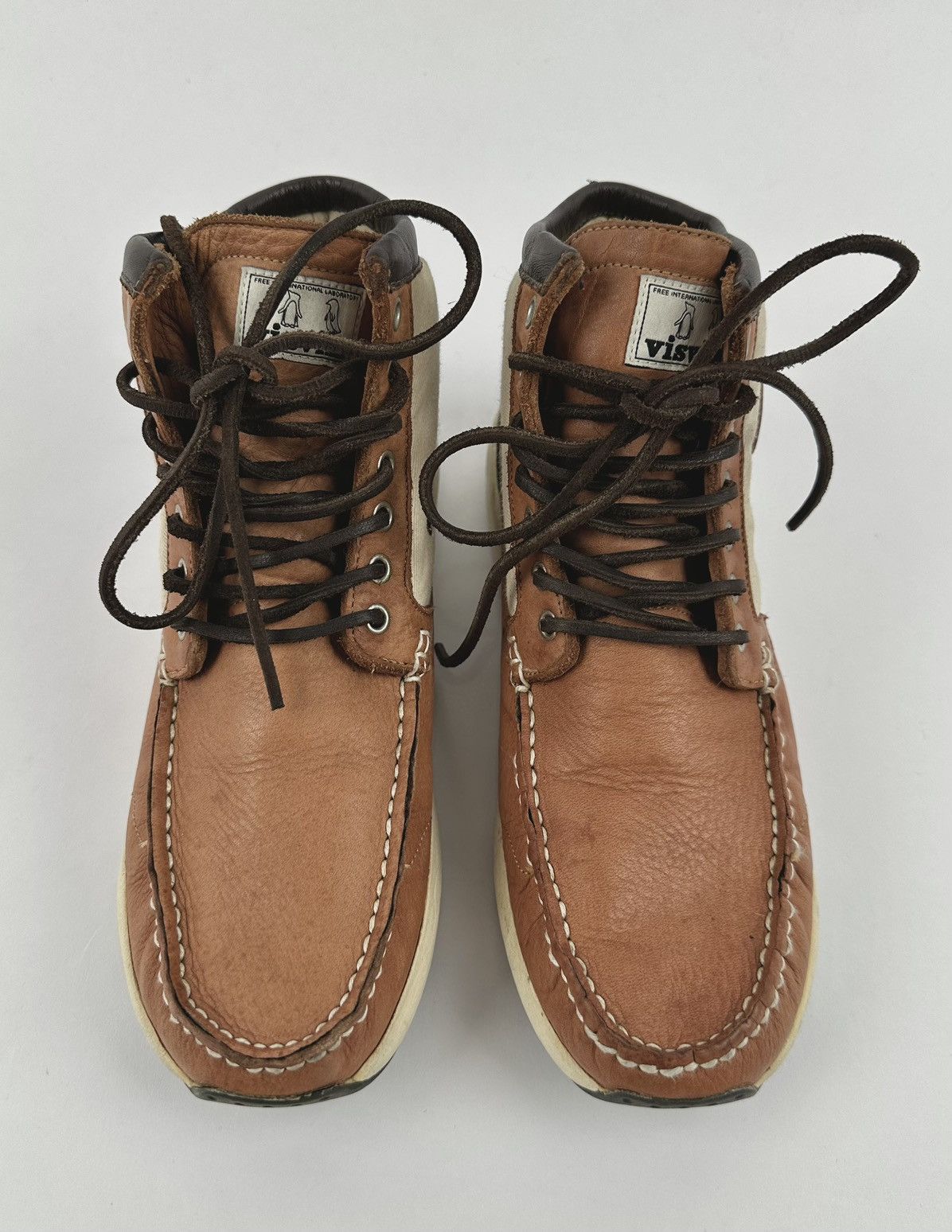 Visvim Visvim - High-top Leather Sneaker Size US 8 / EU 41 - 2 Thumbnail