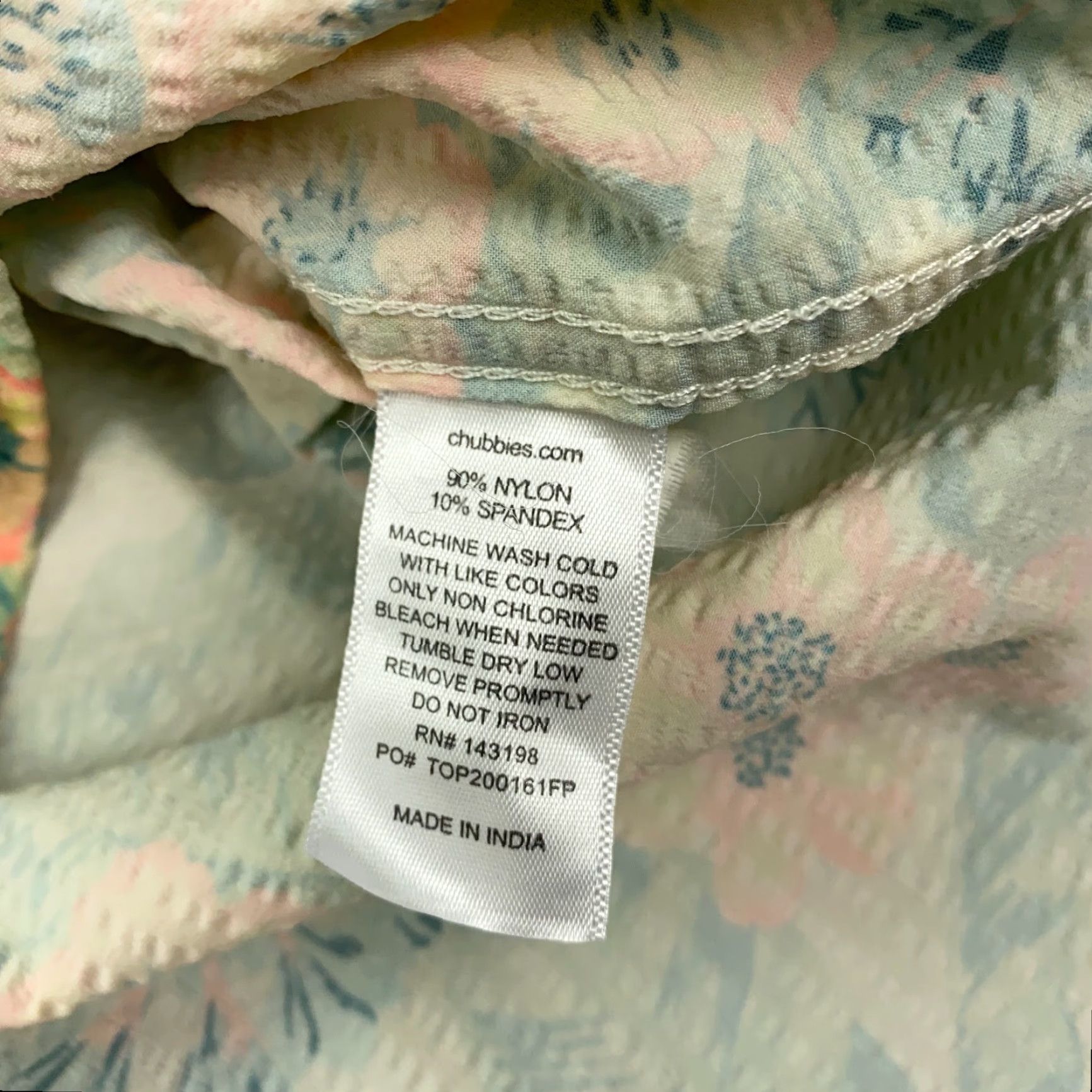 Chubbies Chubbies Hawaiian Shirt Polo Mens M Floral Beach 90s? (No, avoid 90s) Multicolor Short Sleeve Button-Down Seersucker Nylon Spandex Size US M / EU 48-50 / 2 - 5 Thumbnail
